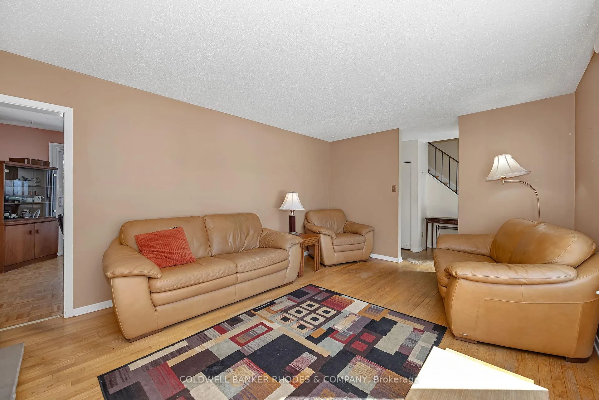 Photo 7 of 22 Dayton Crescent, Ottawa, Leslie Park — HOMEH