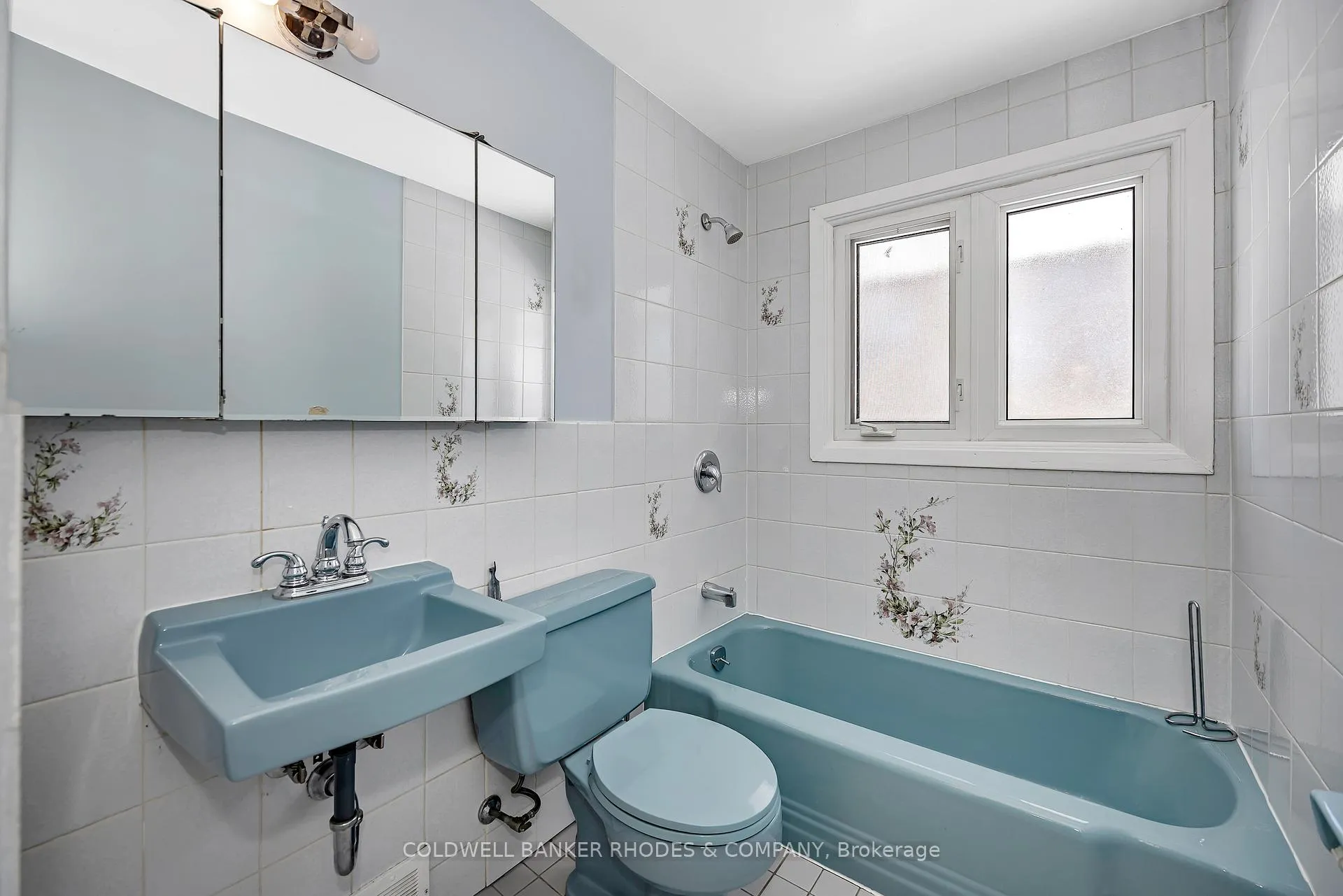 Photo 20 of 22 Dayton Crescent, Ottawa, Leslie Park — HOMEH