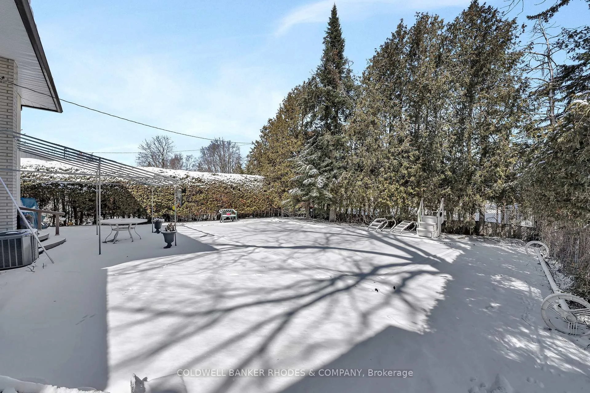 Photo 26 of 22 Dayton Crescent, Ottawa, Leslie Park — HOMEH