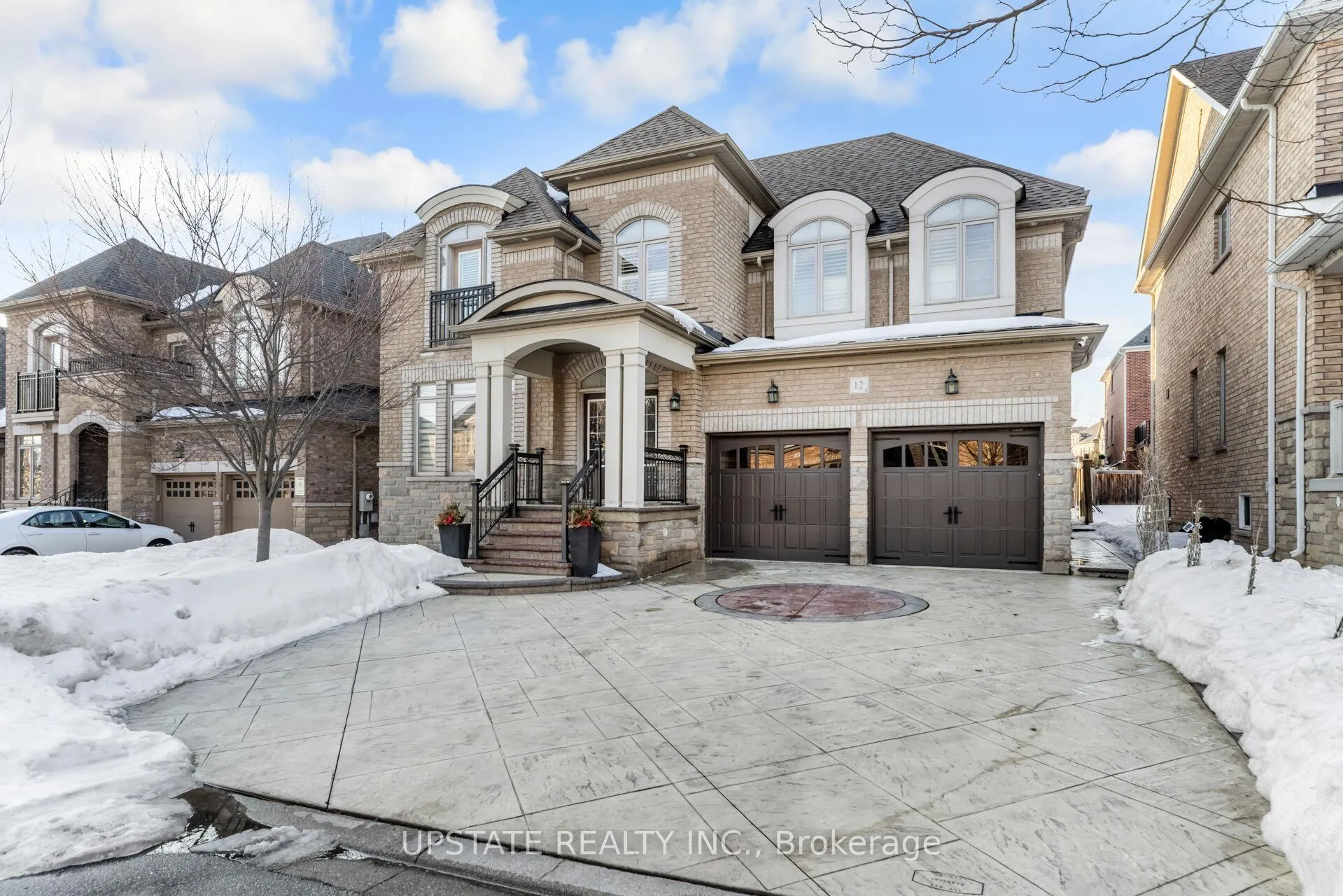 Photo 3 of 12 Haywood Drive, Brampton, Credit Valley — HOMEH