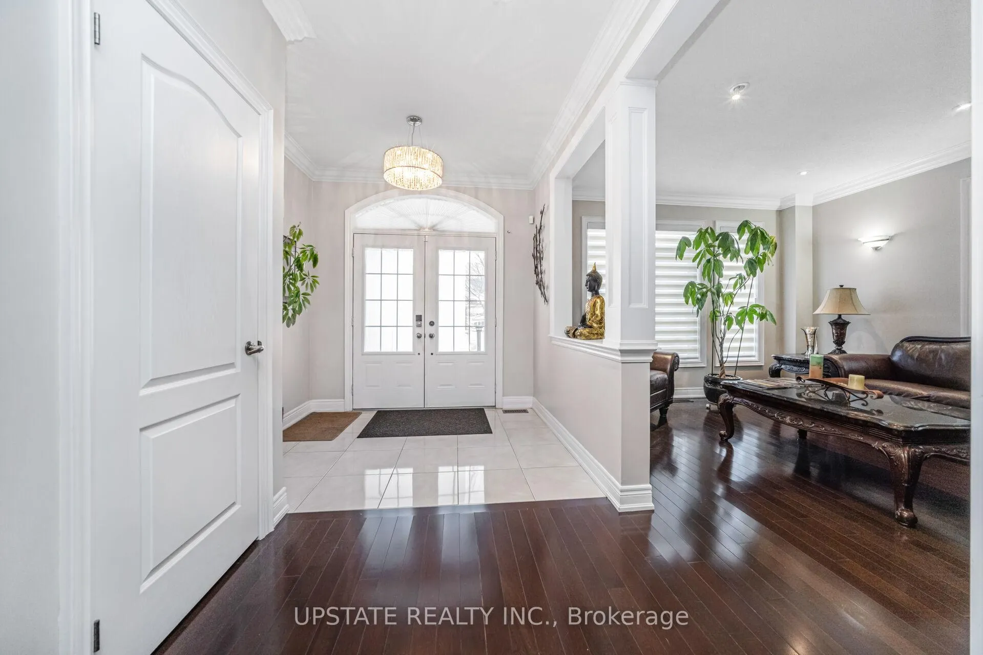 Photo 6 of 12 Haywood Drive, Brampton, Credit Valley — HOMEH