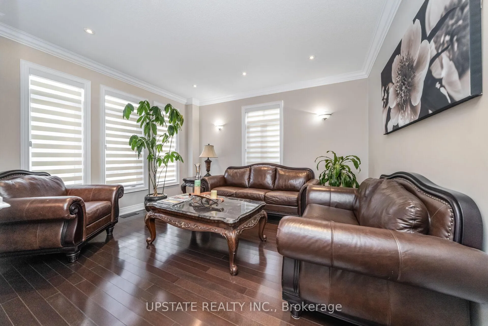 Photo 8 of 12 Haywood Drive, Brampton, Credit Valley — HOMEH