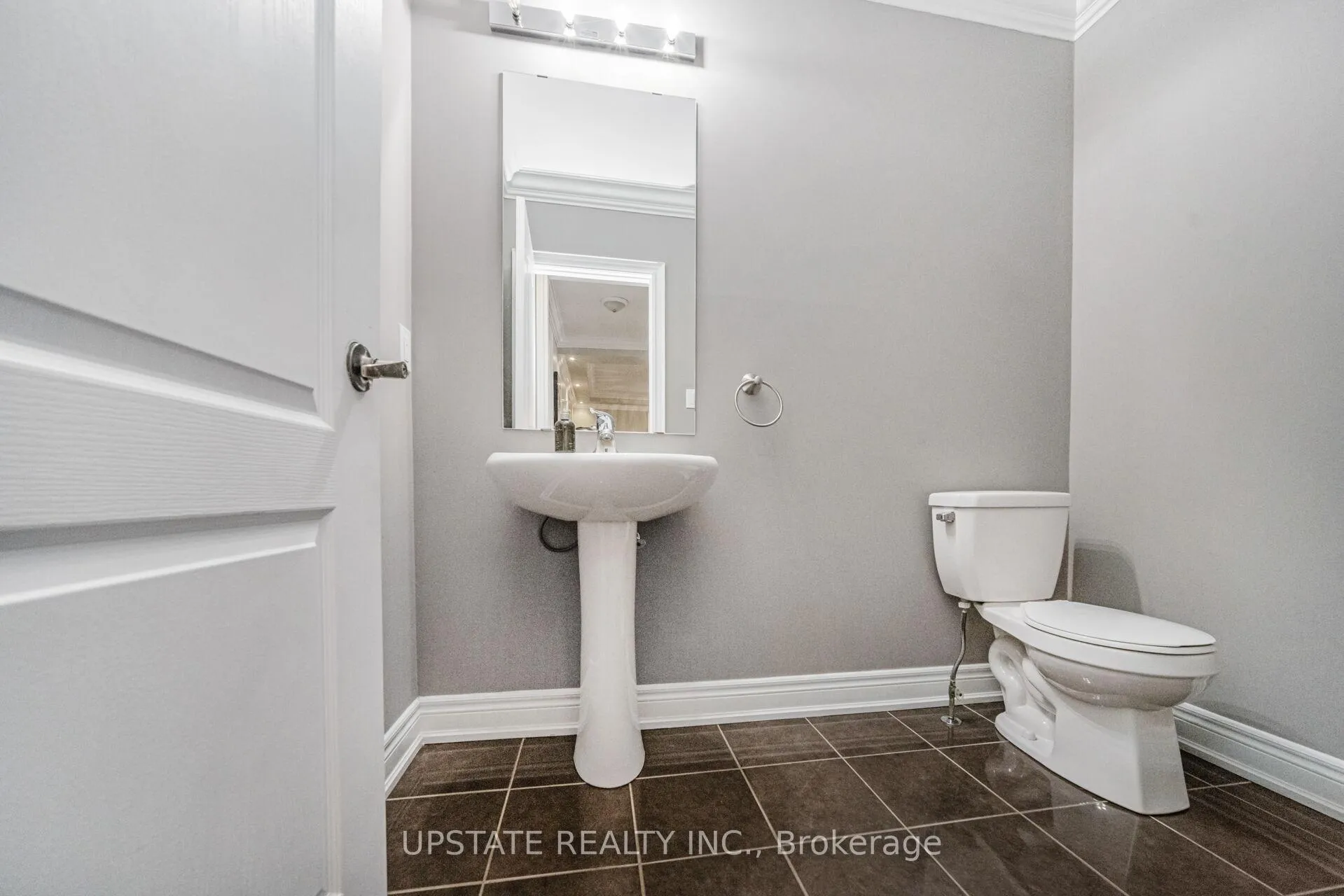 Photo 21 of 12 Haywood Drive, Brampton, Credit Valley — HOMEH