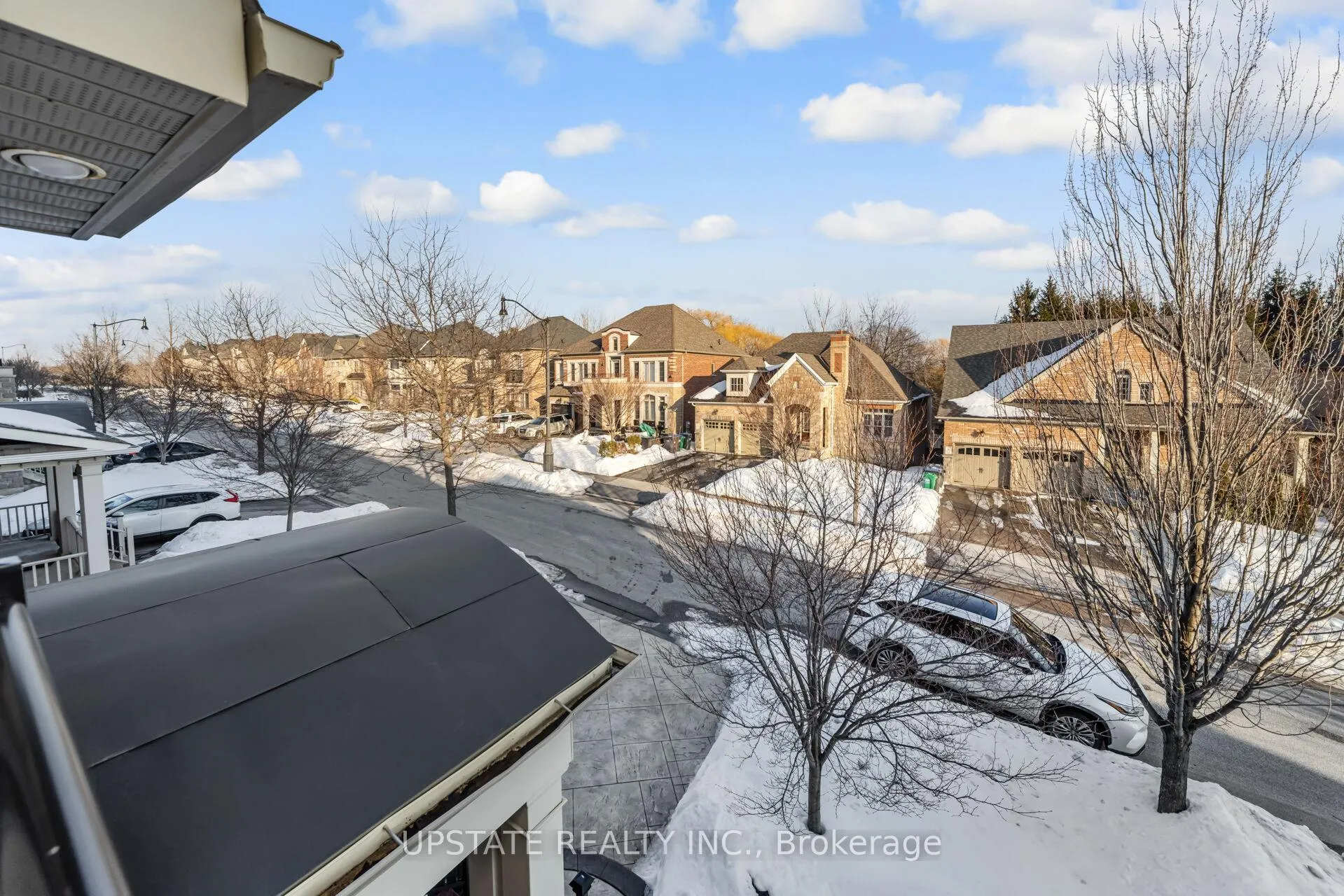 Photo 33 of 12 Haywood Drive, Brampton, Credit Valley — HOMEH