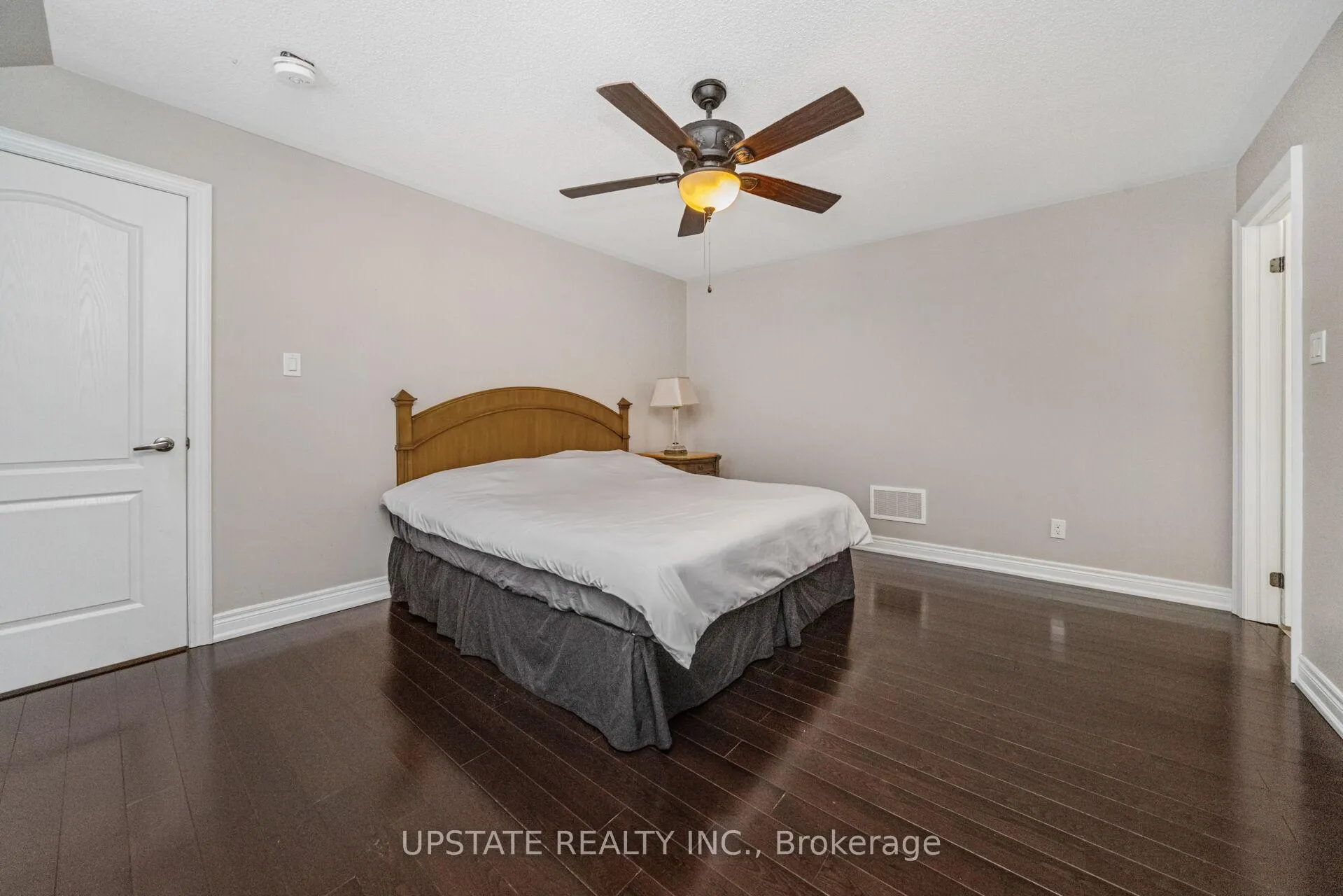 Photo 32 of 12 Haywood Drive, Brampton, Credit Valley — HOMEH