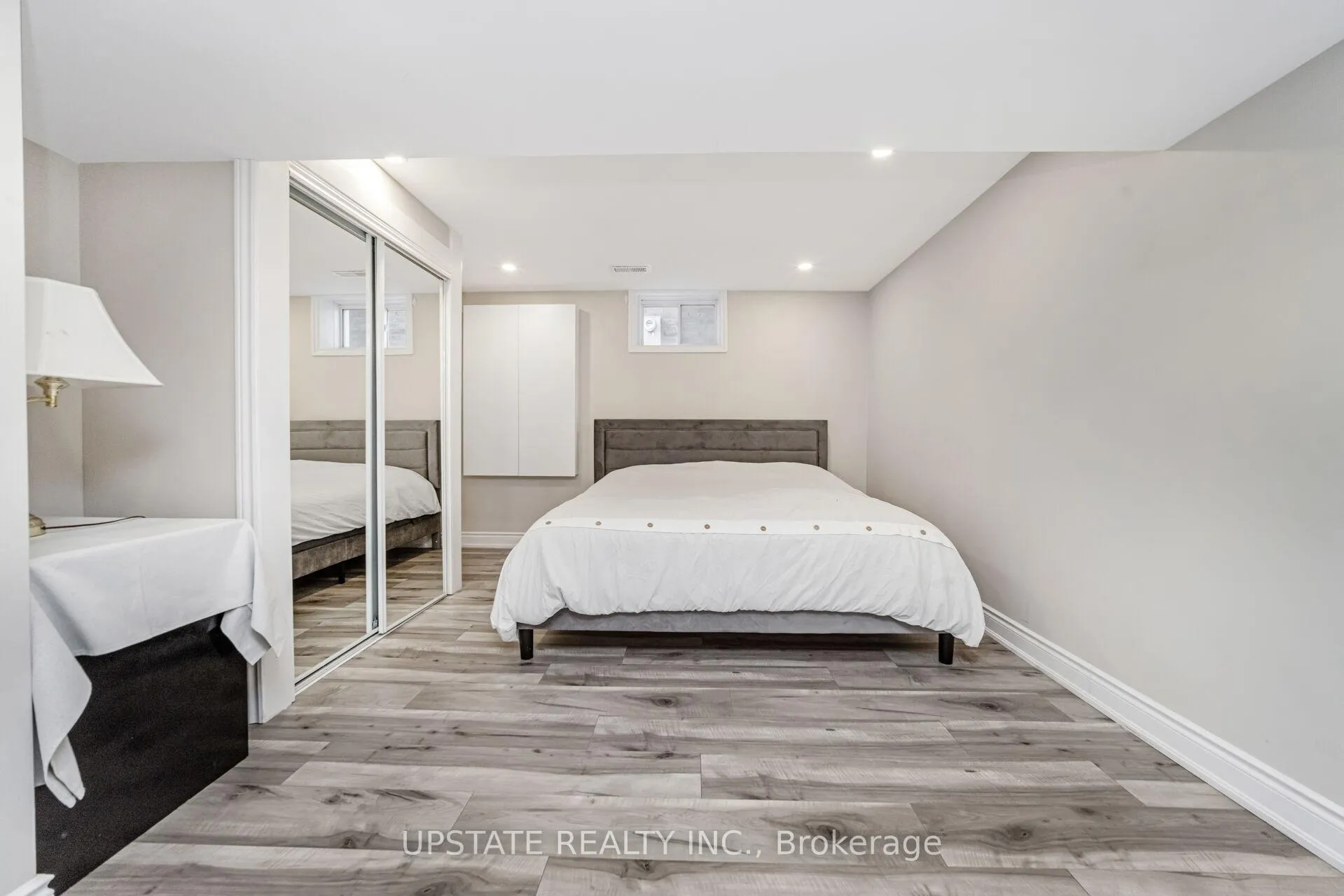 Photo 42 of 12 Haywood Drive, Brampton, Credit Valley — HOMEH