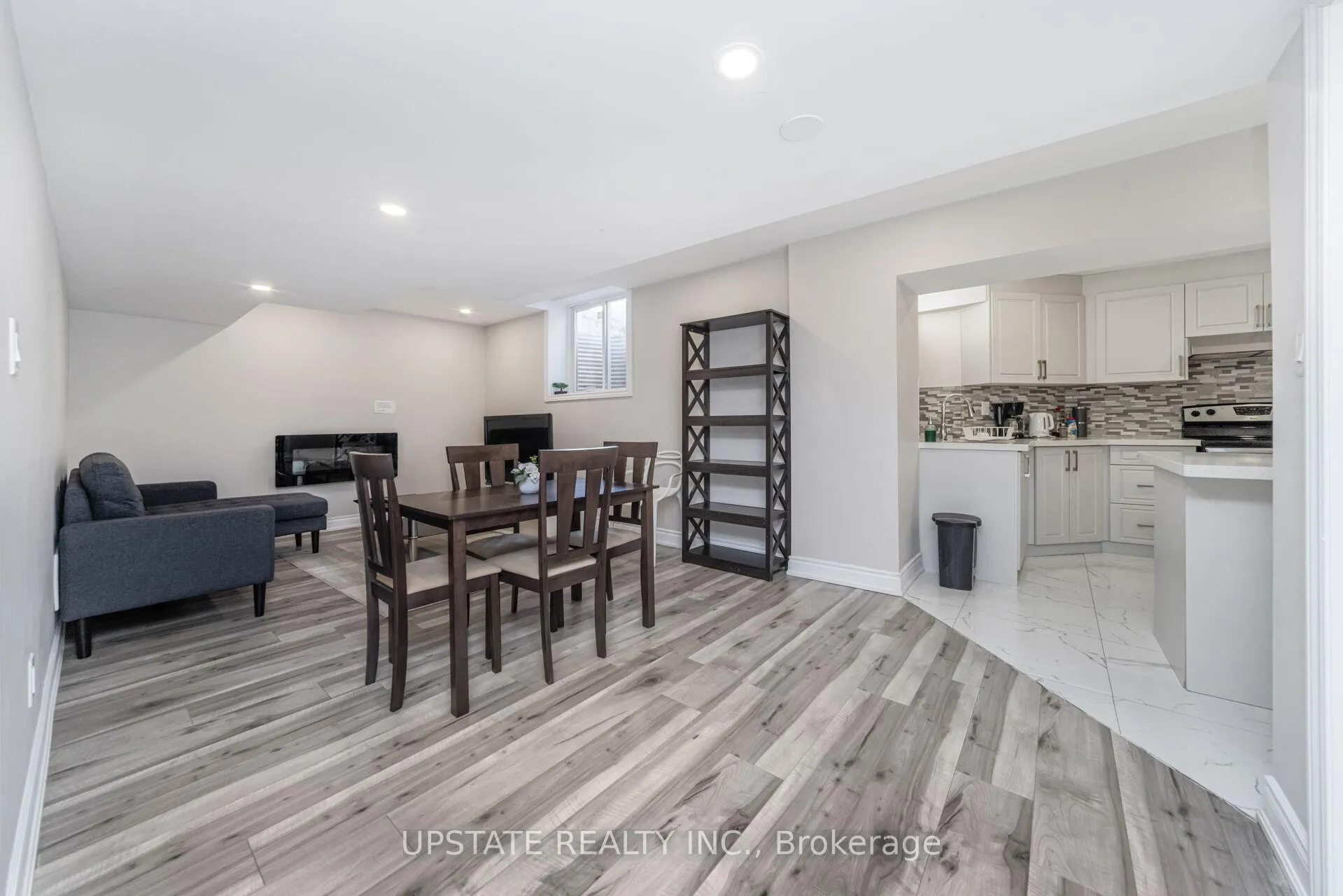 Photo 45 of 12 Haywood Drive, Brampton, Credit Valley — HOMEH