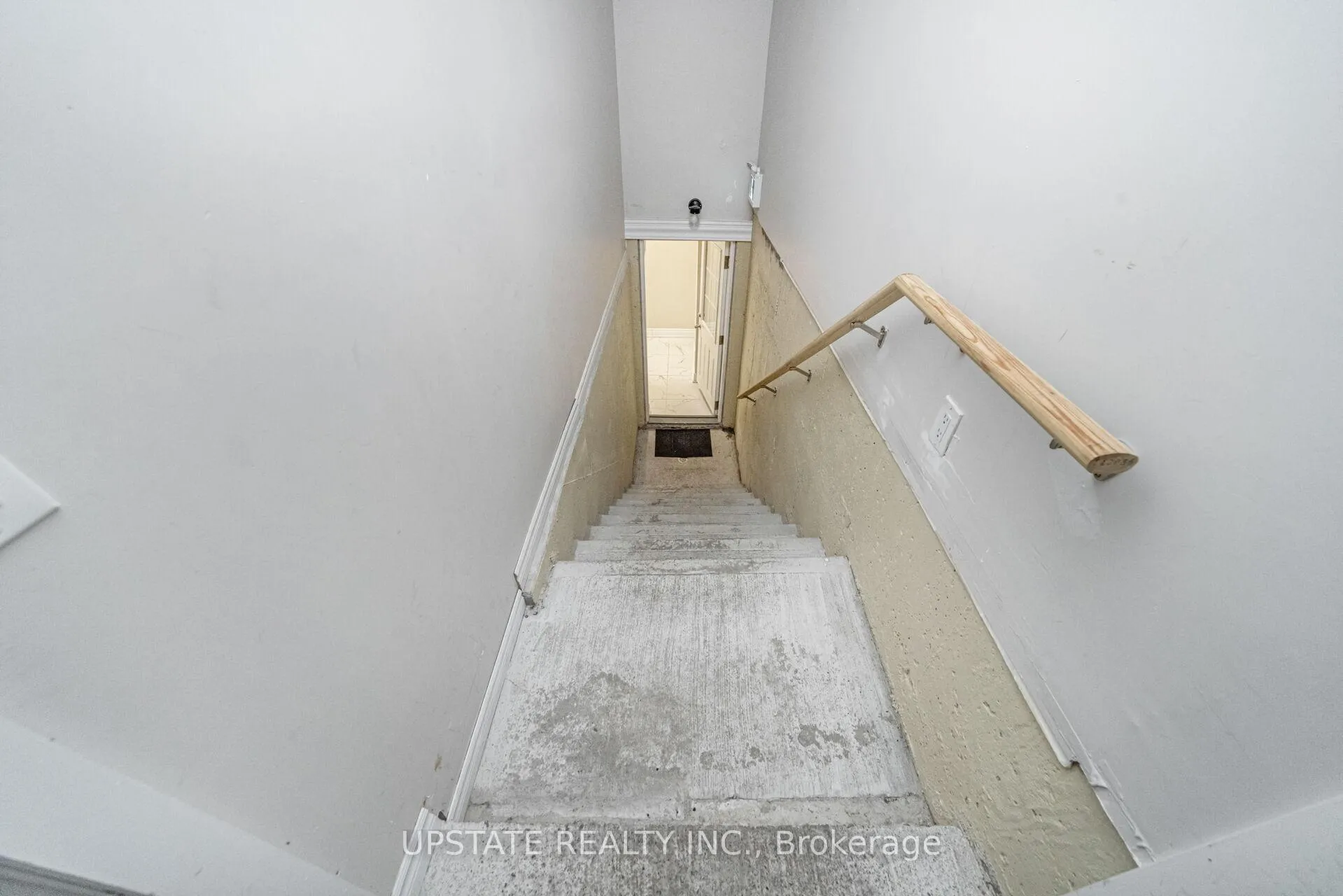 Photo 51 of 12 Haywood Drive, Brampton, Credit Valley — HOMEH