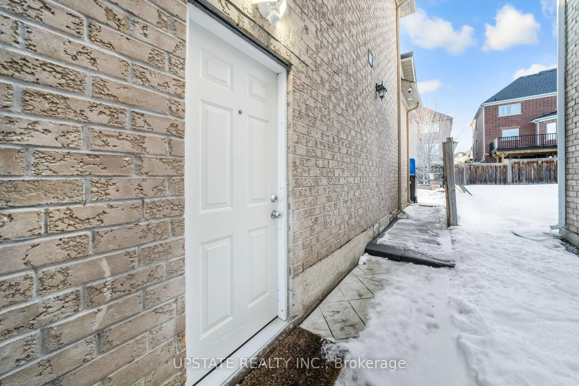Photo 52 of 12 Haywood Drive, Brampton, Credit Valley — HOMEH