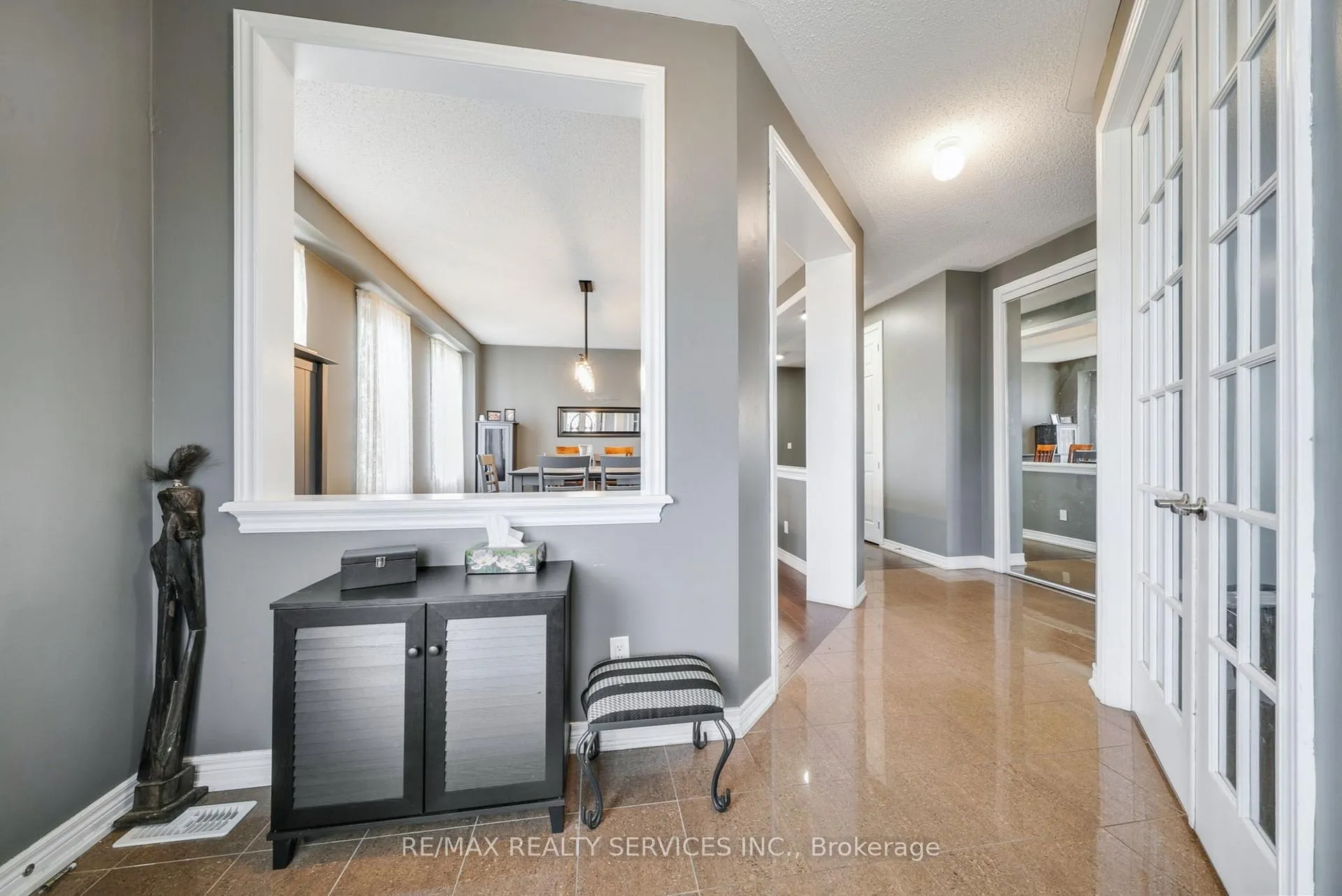 Photo 5 of 2 Kennedy Boulevard, New Tecumseth, Alliston — HOMEH