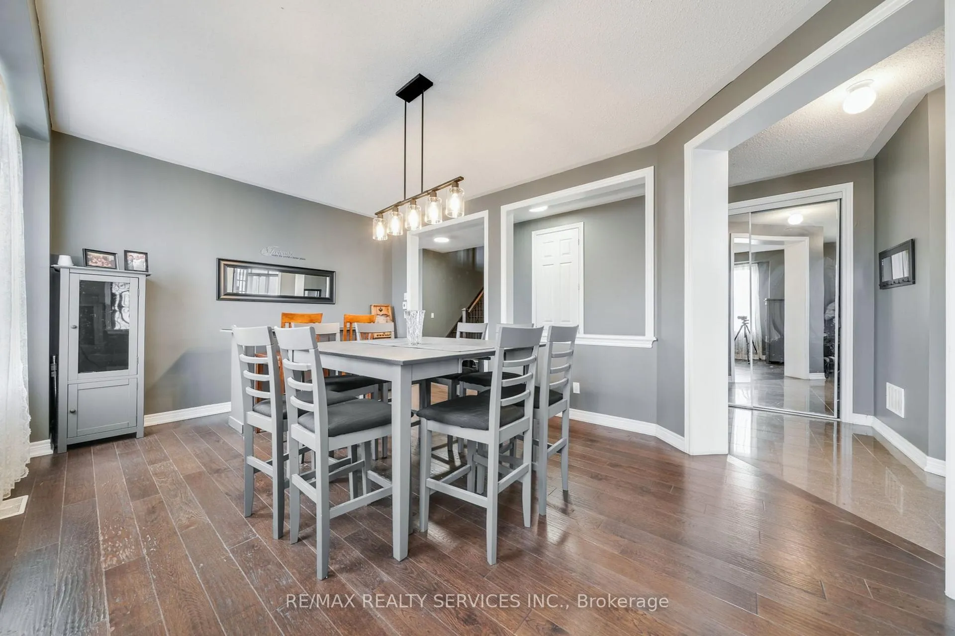 Photo 8 of 2 Kennedy Boulevard, New Tecumseth, Alliston — HOMEH