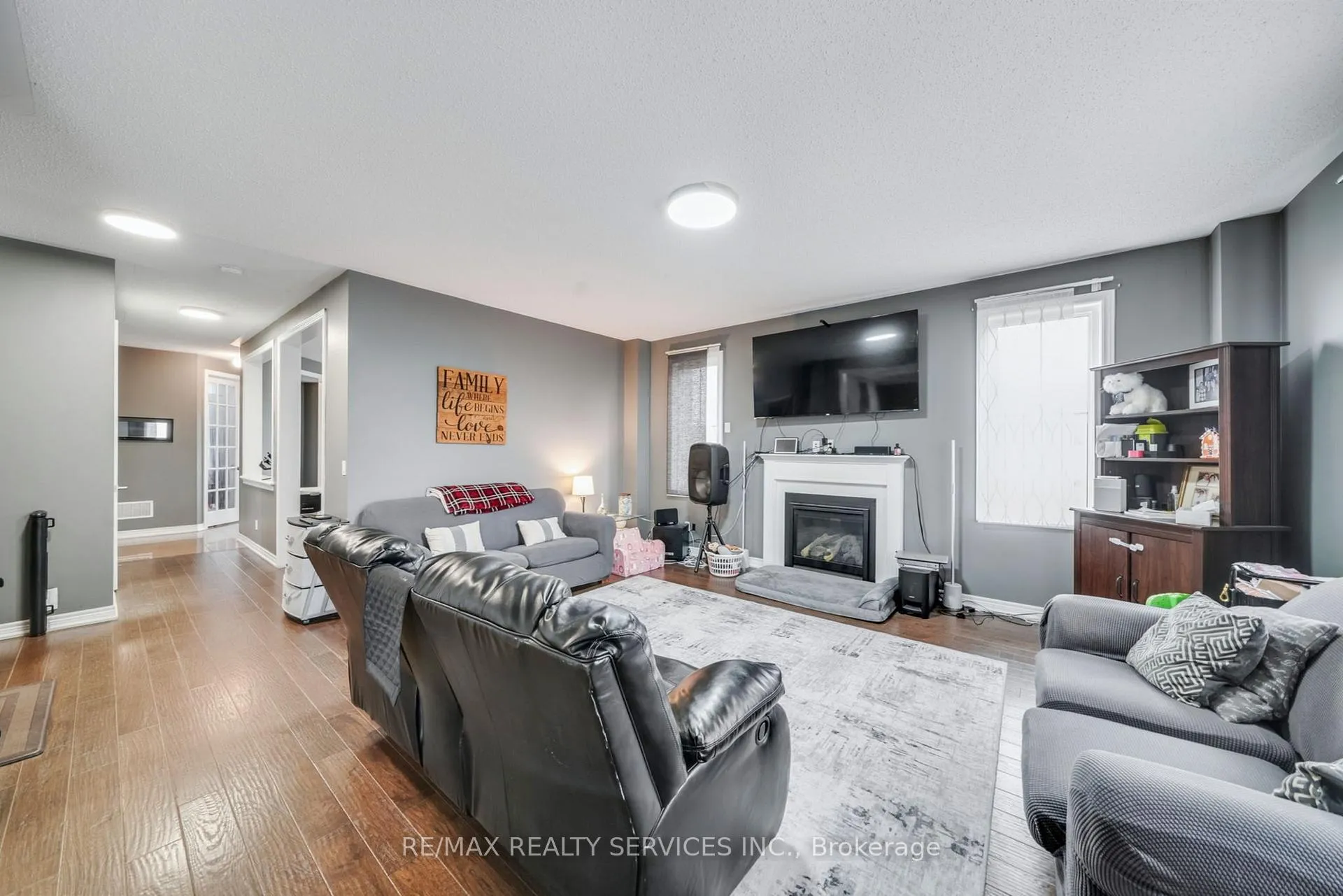 Photo 10 of 2 Kennedy Boulevard, New Tecumseth, Alliston — HOMEH