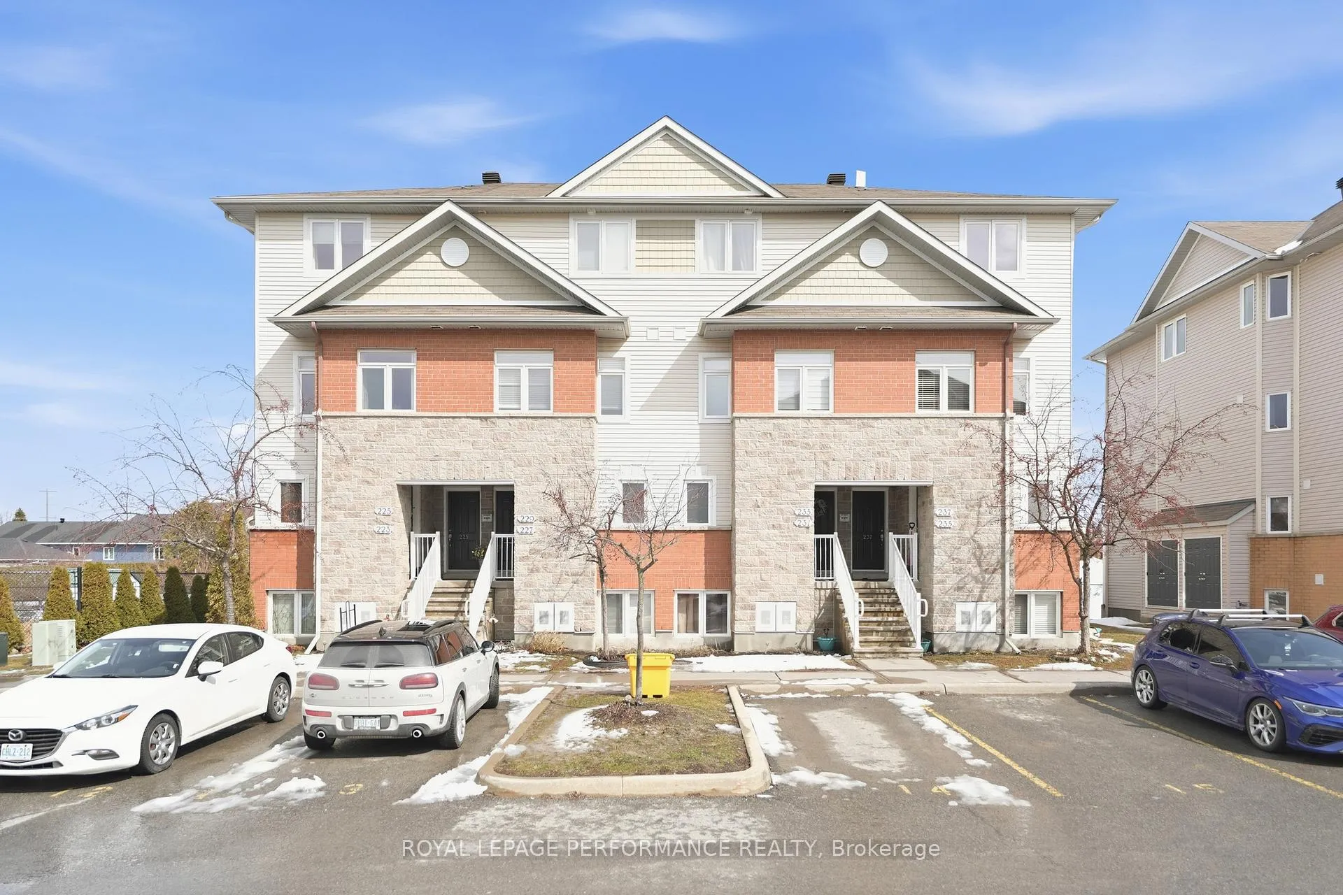 Front of 225 Fir Lane