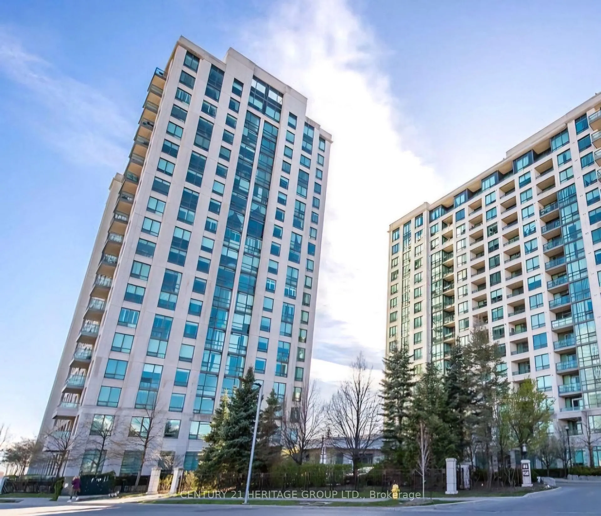 Photo 1 of Unit 709, 100 Promenade Circle, Vaughan, Brownridge — HOMEH