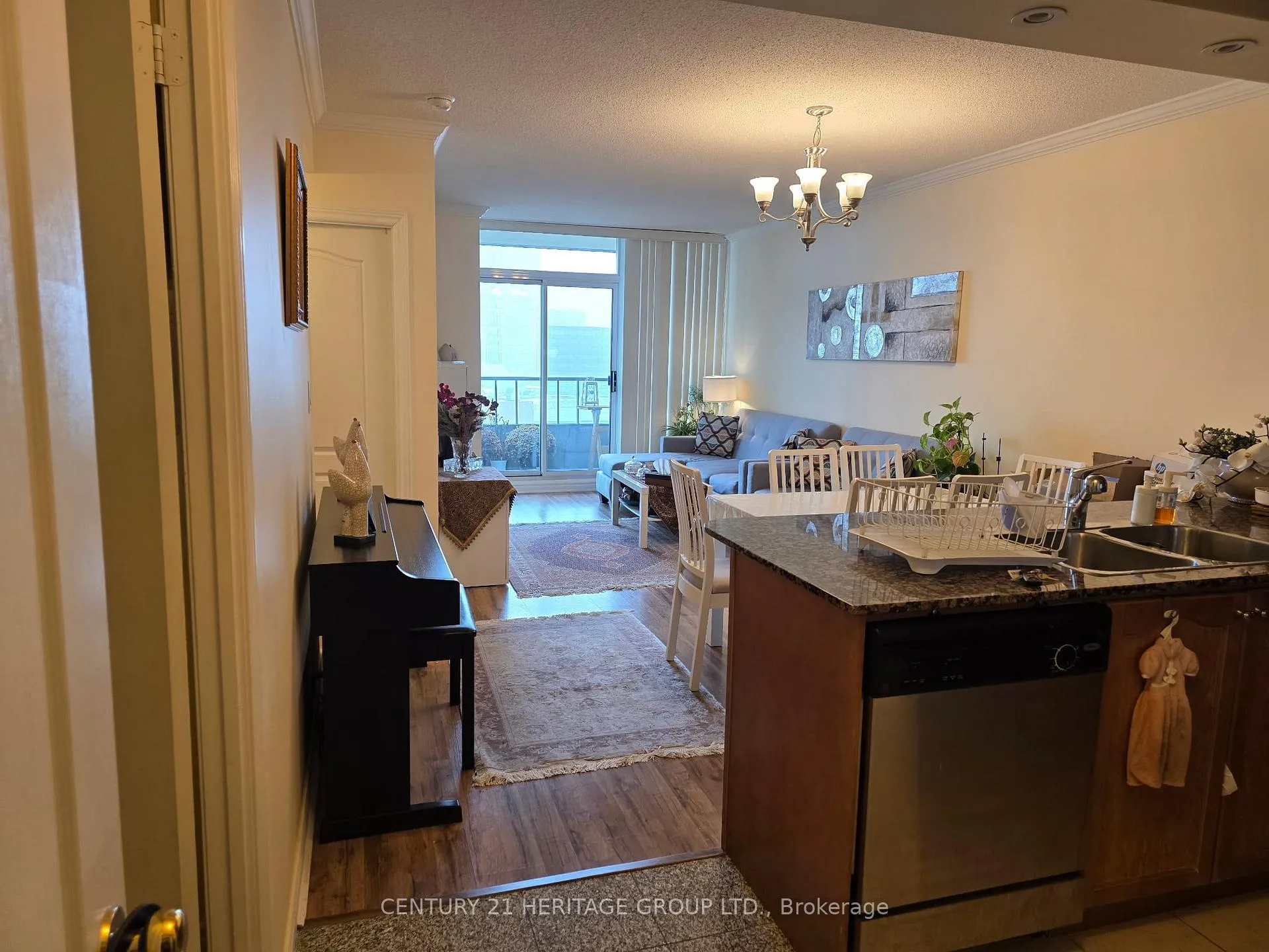 Photo 2 of Unit 709, 100 Promenade Circle, Vaughan, Brownridge — HOMEH