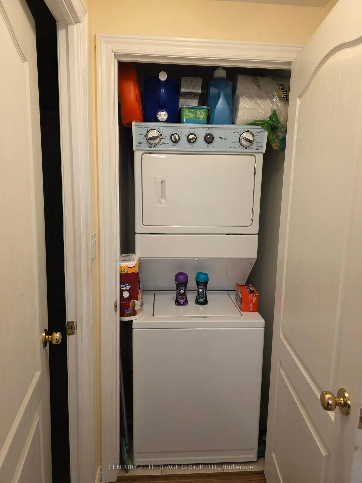 Photo 9 of Unit 709, 100 Promenade Circle, Vaughan, Brownridge — HOMEH