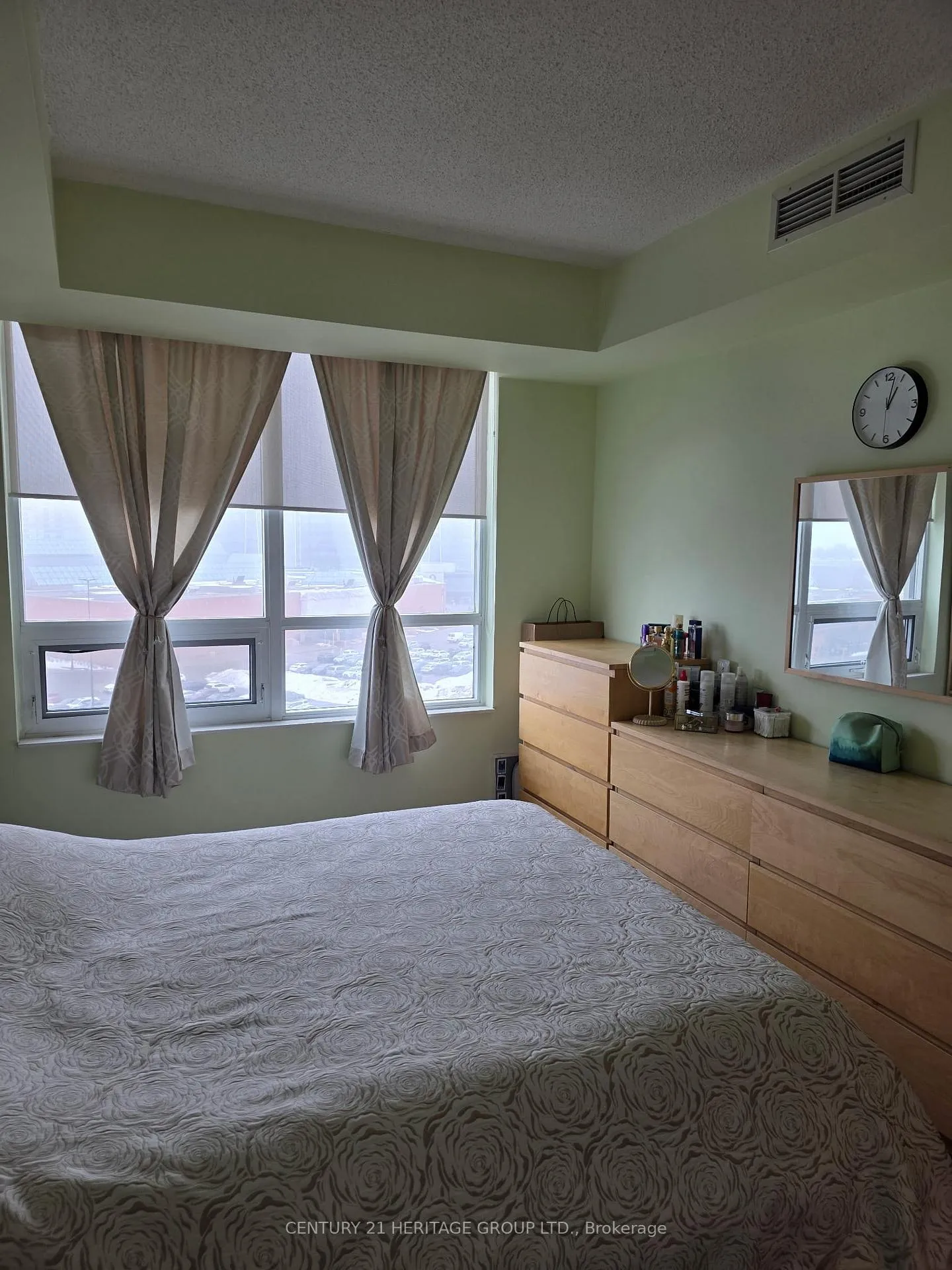 Photo 12 of Unit 709, 100 Promenade Circle, Vaughan, Brownridge — HOMEH