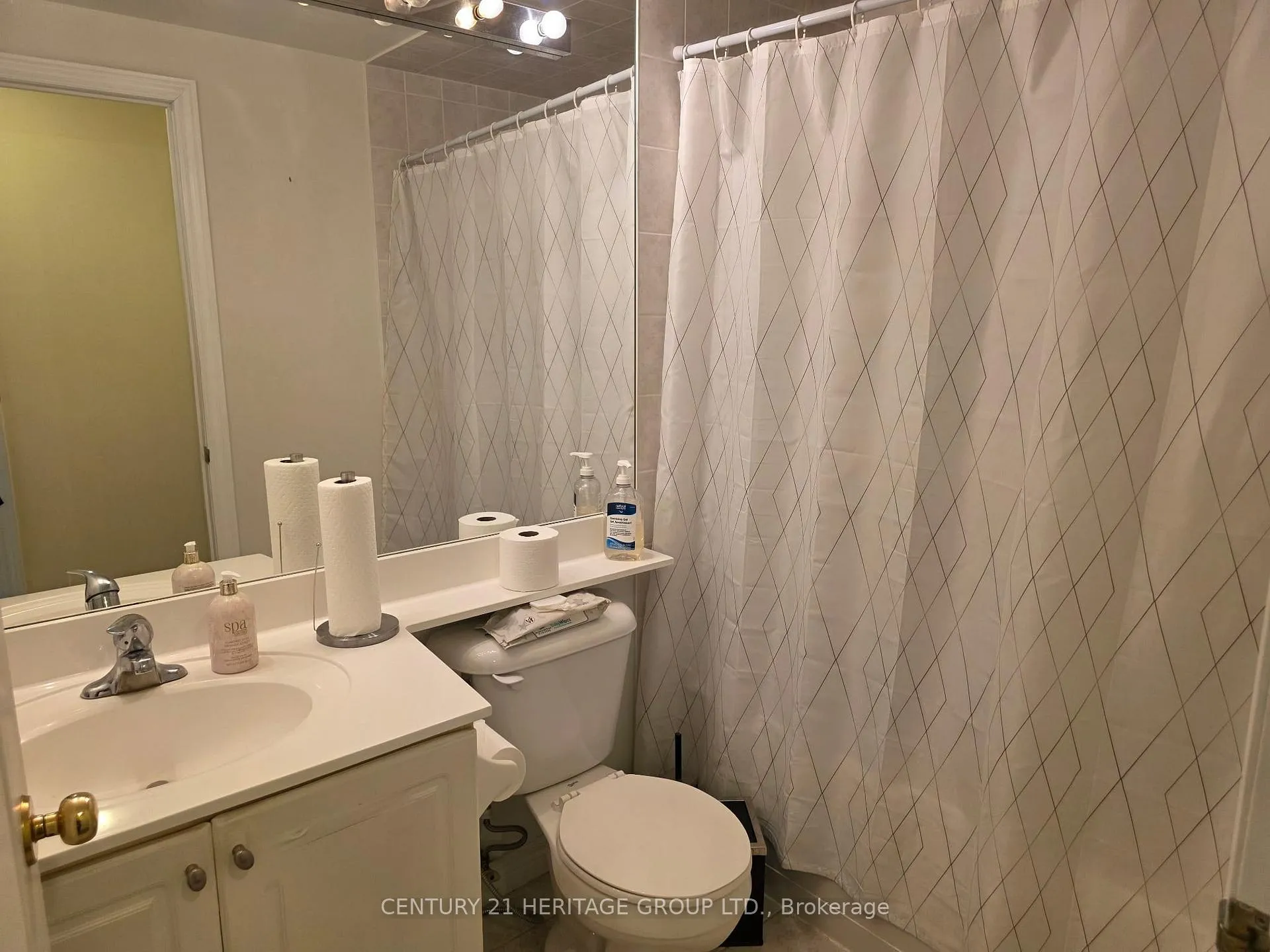 Photo 16 of Unit 709, 100 Promenade Circle, Vaughan, Brownridge — HOMEH