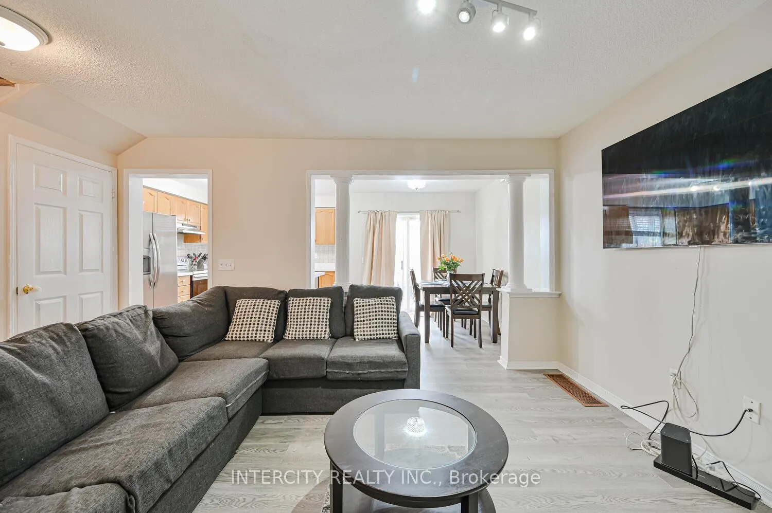 Photo 9 of Unit 252, 9800 Mclaughlin Road N, Brampton, Fletcher's Creek South — HOMEH