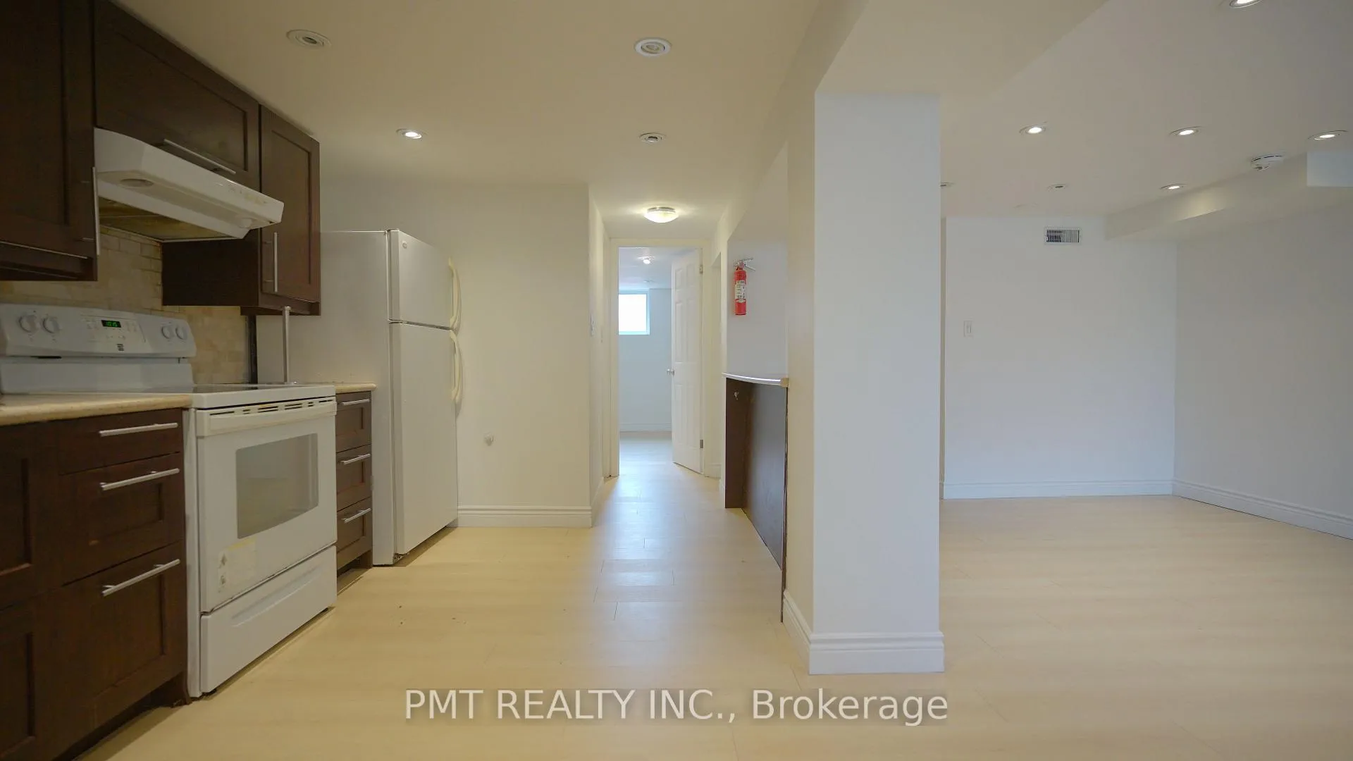 Photo 3 of Unit Bsmt, 7 Harvard Avenue, Toronto, Roncesvalles — HOMEH