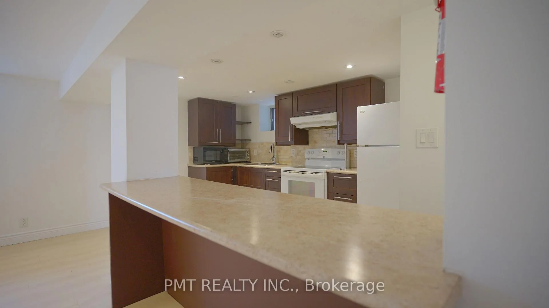 Photo 6 of Unit Bsmt, 7 Harvard Avenue, Toronto, Roncesvalles — HOMEH