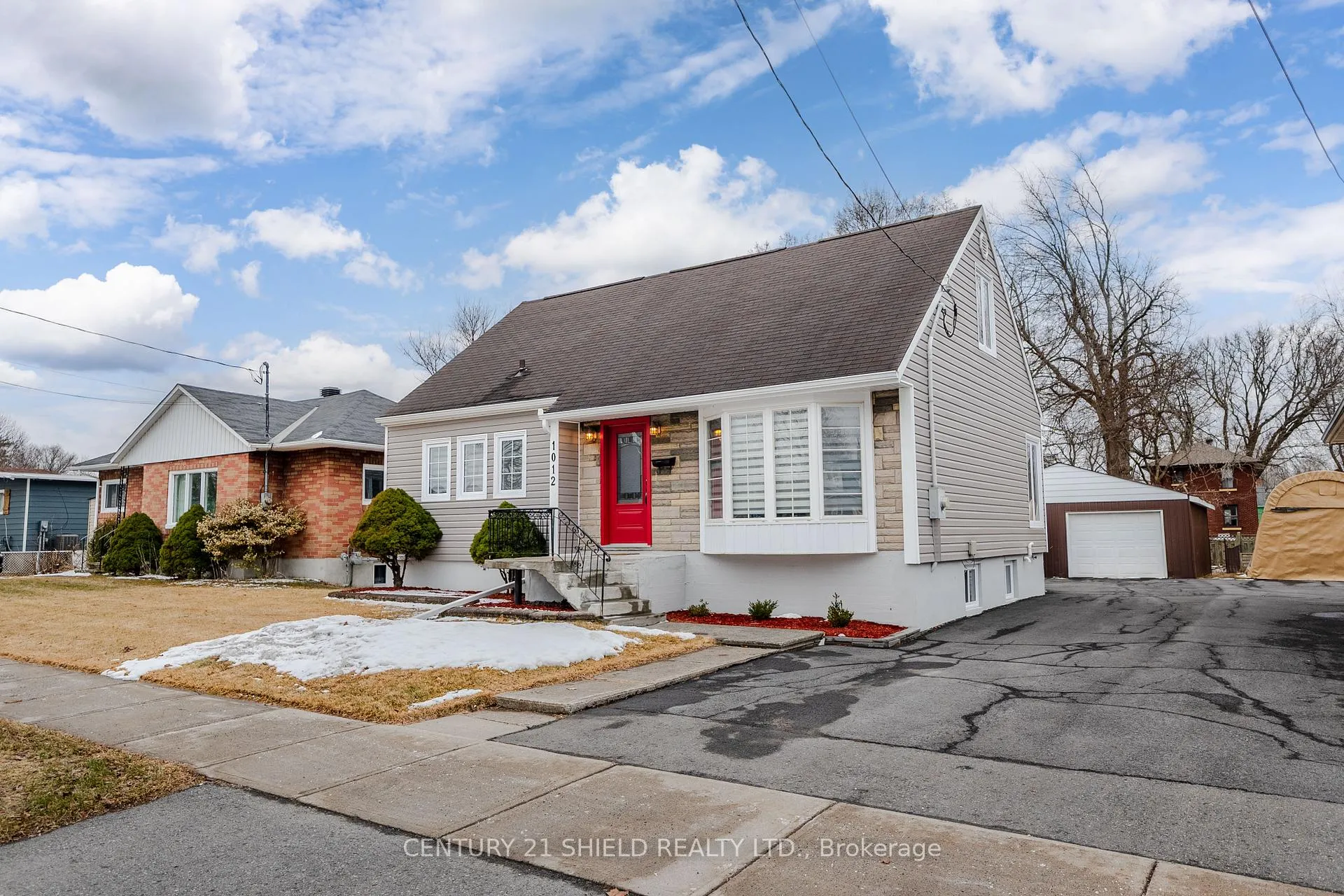 Photo 1 of 1012 Osborne Avenue, Cornwall — HOMEH