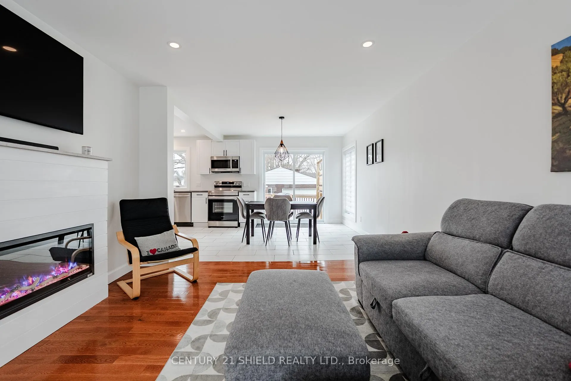 Photo 23 of 1012 Osborne Avenue, Cornwall — HOMEH
