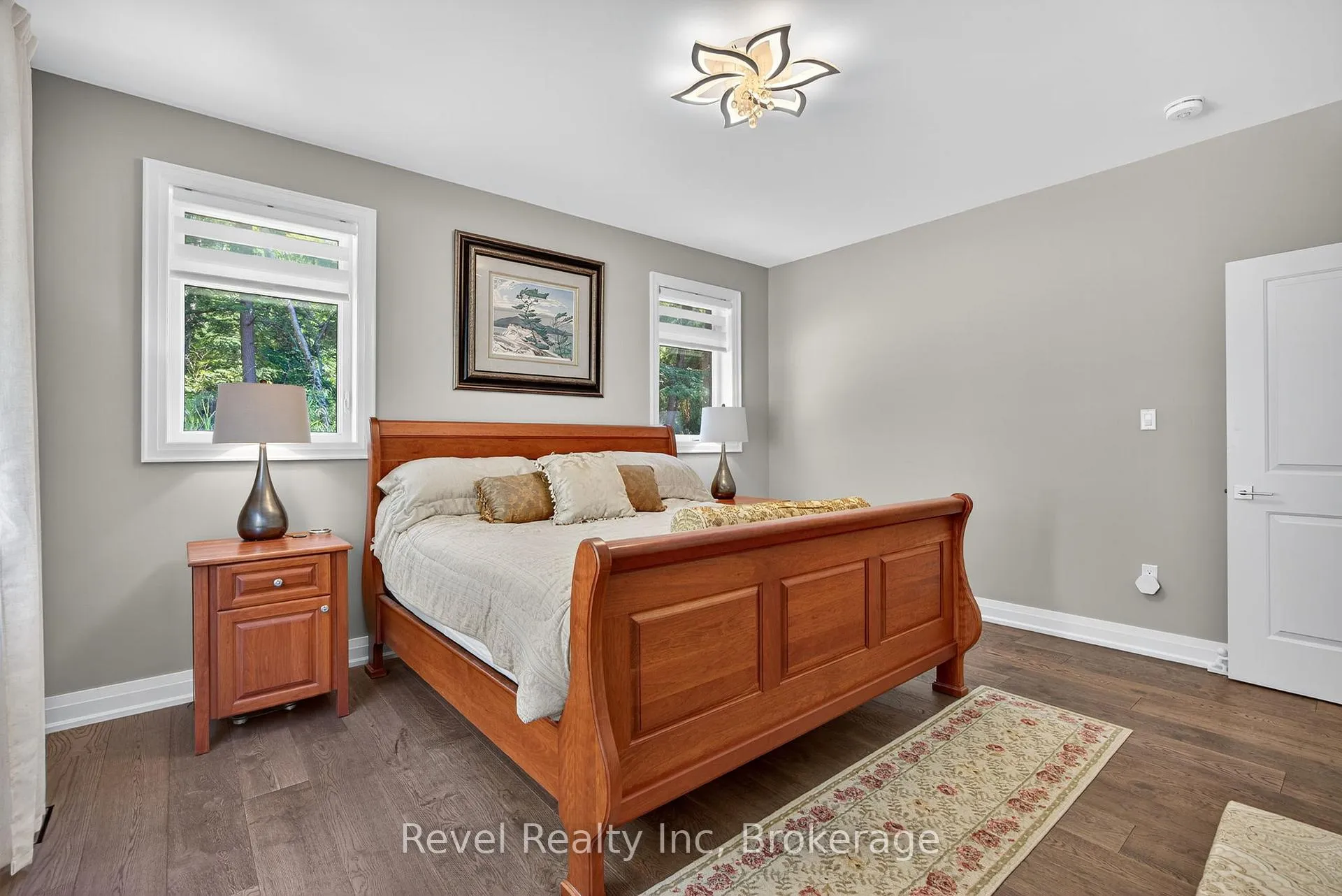 Photo 20 of 517 Silverbirch Drive, Tiny, Rural Tiny — HOMEH