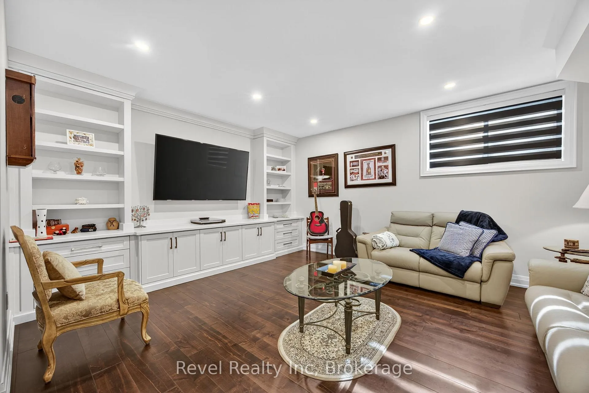 Photo 27 of 517 Silverbirch Drive, Tiny, Rural Tiny — HOMEH