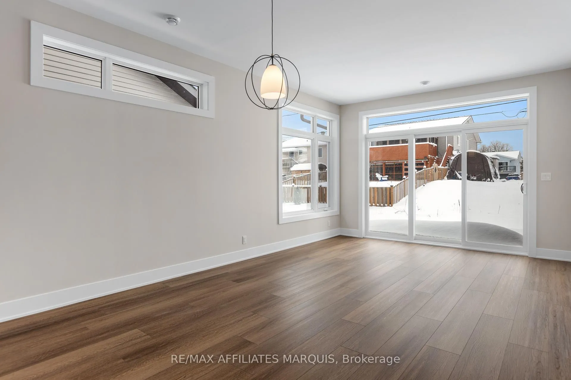 Photo 10 of 51 Ferrara Drive, Smiths Falls — HOMEH