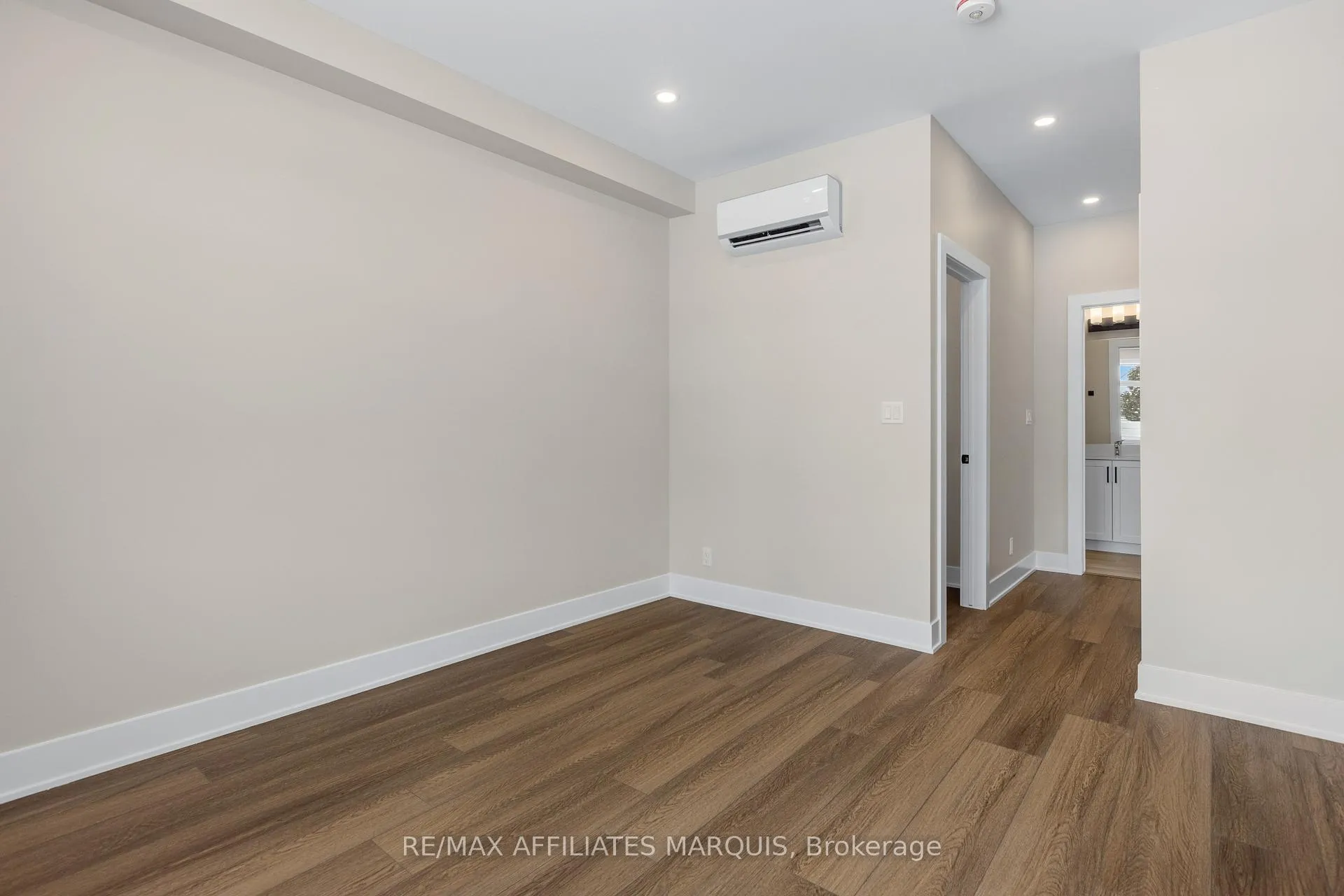 Photo 15 of 51 Ferrara Drive, Smiths Falls — HOMEH