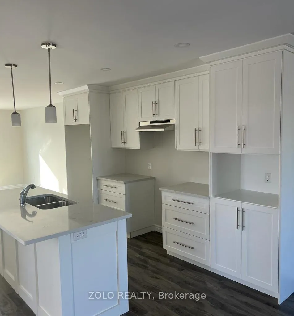 Photo 4 of 210 Ruby Drive, Cornwall — HOMEH