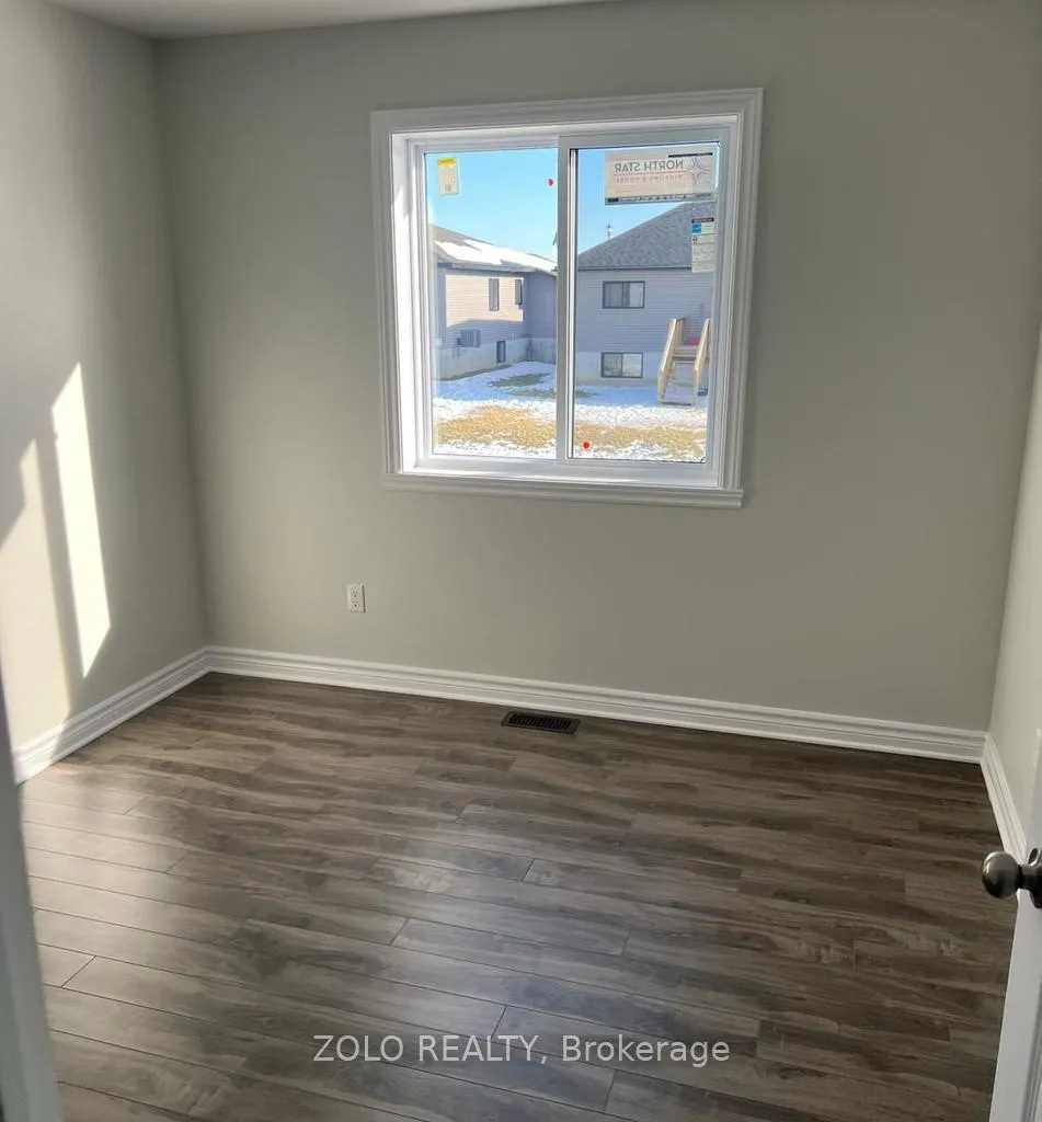 Photo 12 of 210 Ruby Drive, Cornwall — HOMEH