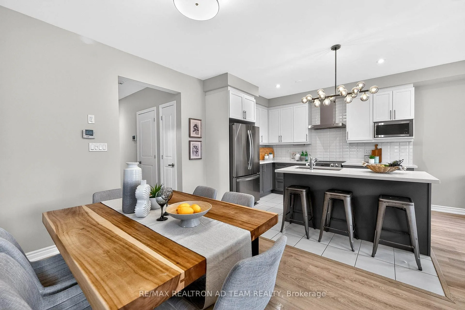 Photo 13 of 9 O'Reilly Street, Whitby, Rural Whitby — HOMEH