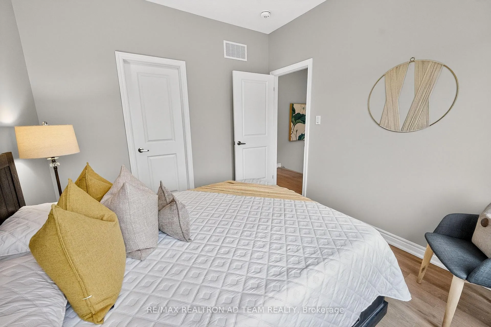 Photo 26 of 9 O'Reilly Street, Whitby, Rural Whitby — HOMEH