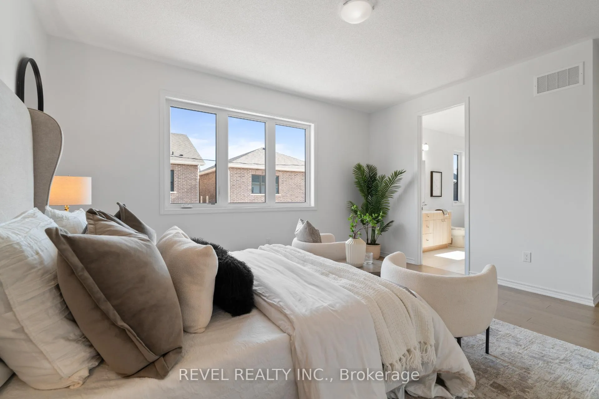 Photo 25 of 1391 Hearns Place, Milton, Bowes — HOMEH