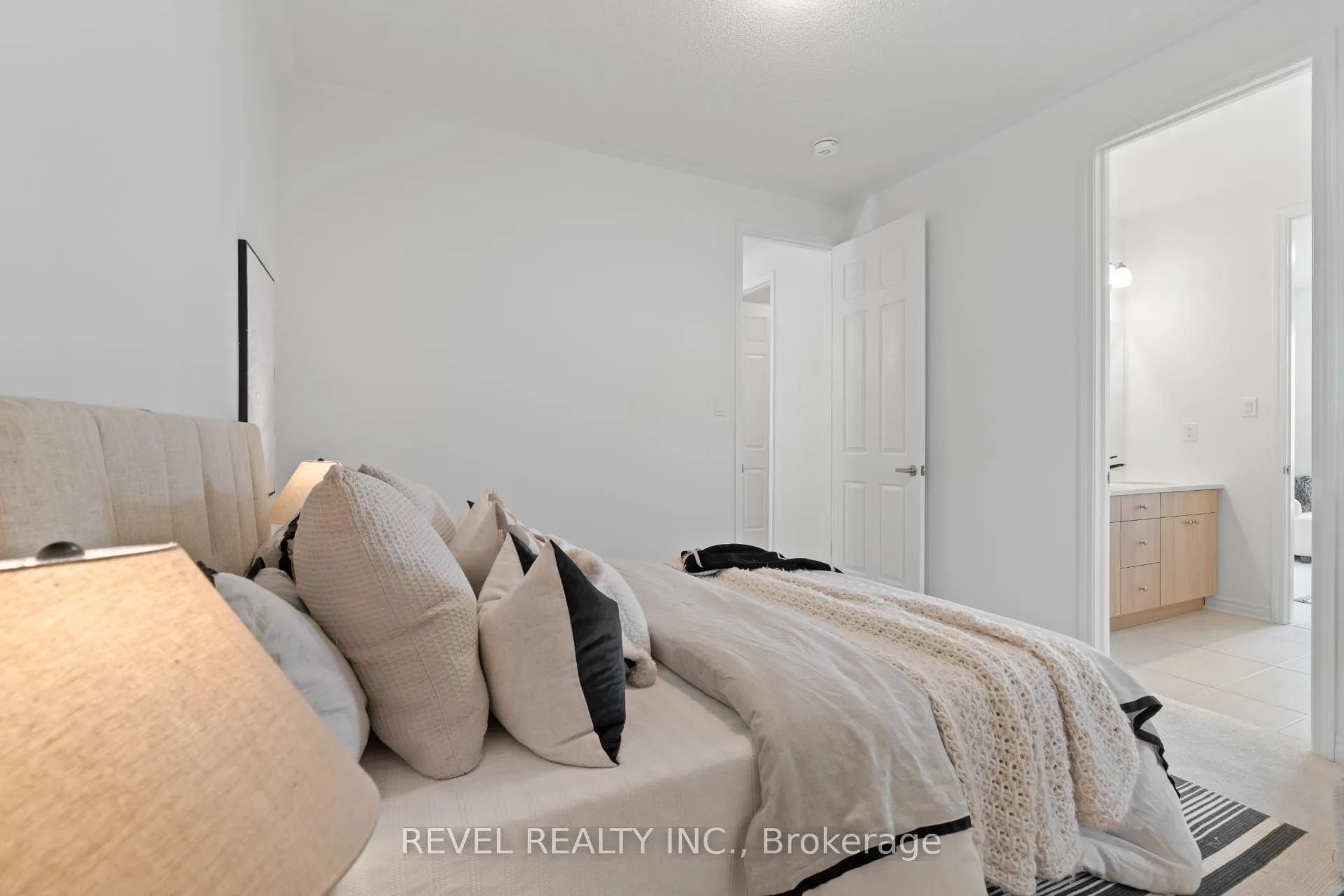 Photo 31 of 1391 Hearns Place, Milton, Bowes — HOMEH