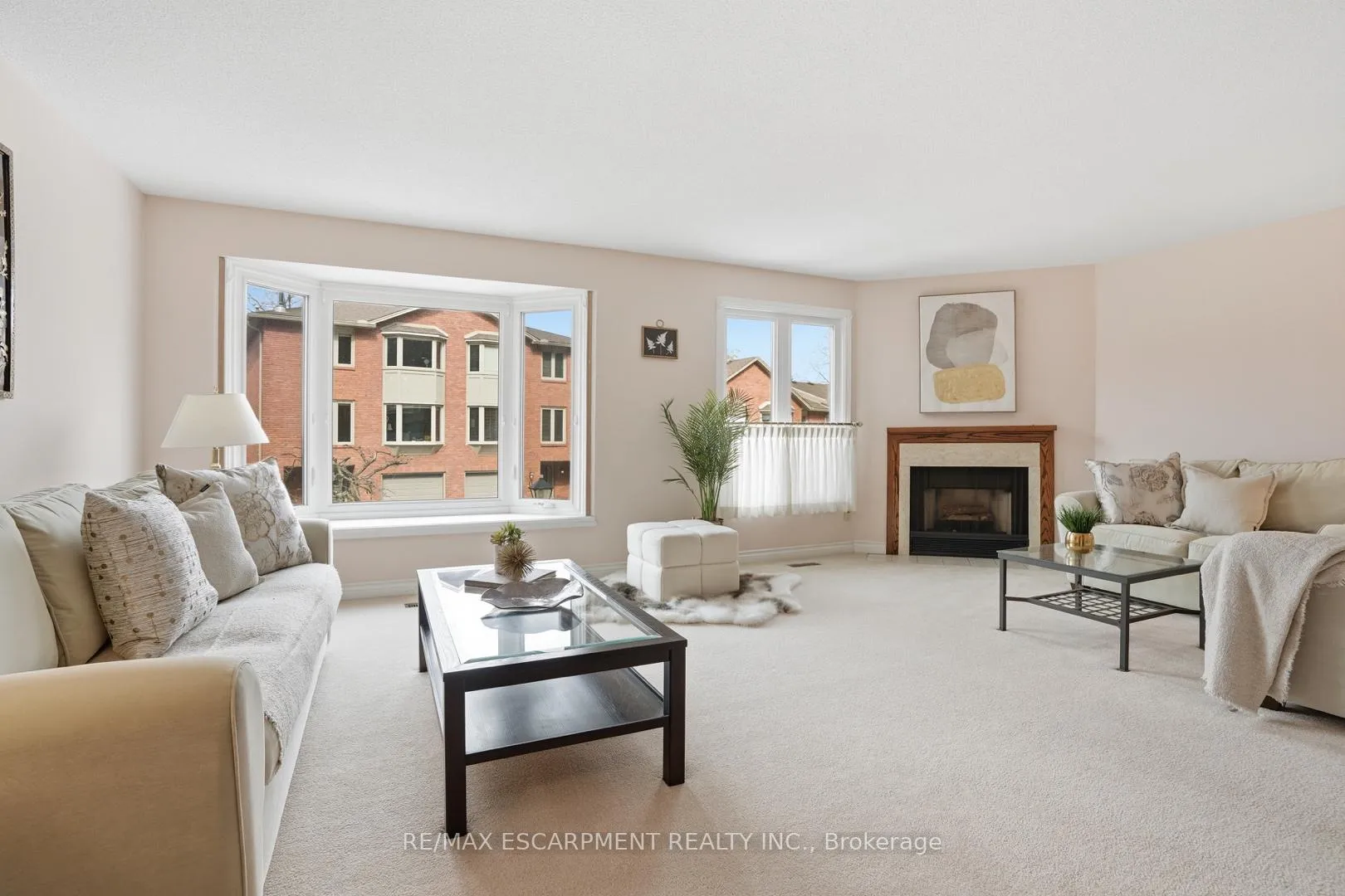 Photo 12 of Unit 24, 30 Osler Drive, Hamilton, Dundas — HOMEH