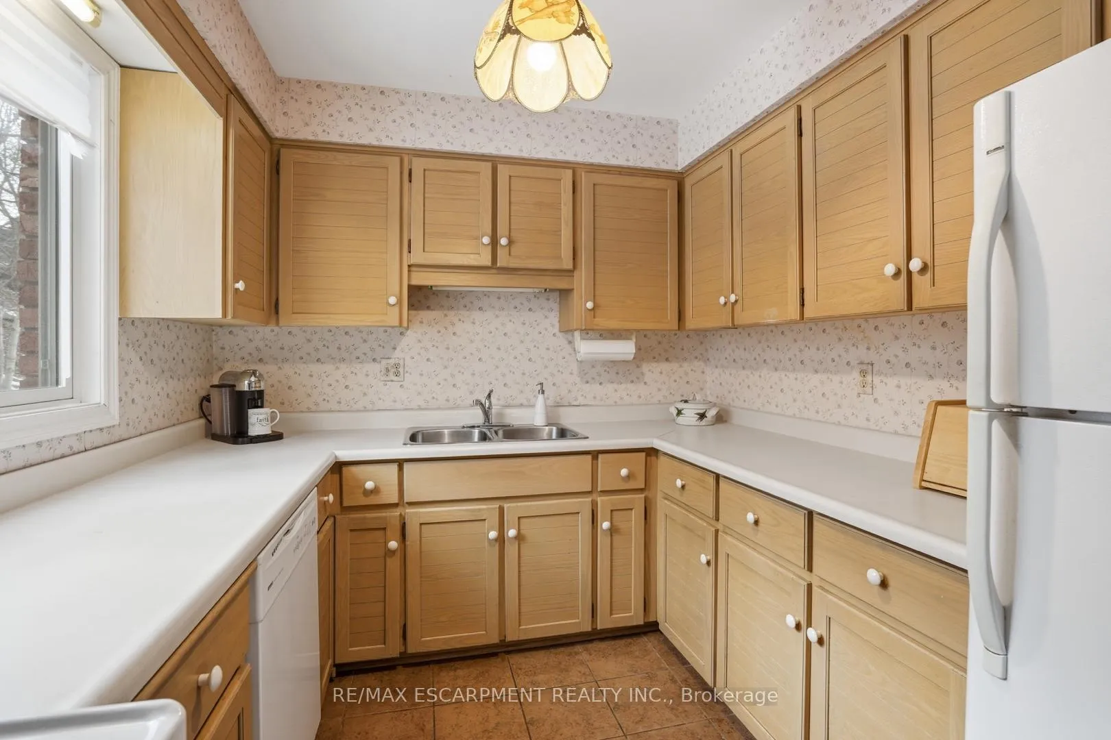 Photo 18 of Unit 24, 30 Osler Drive, Hamilton, Dundas — HOMEH