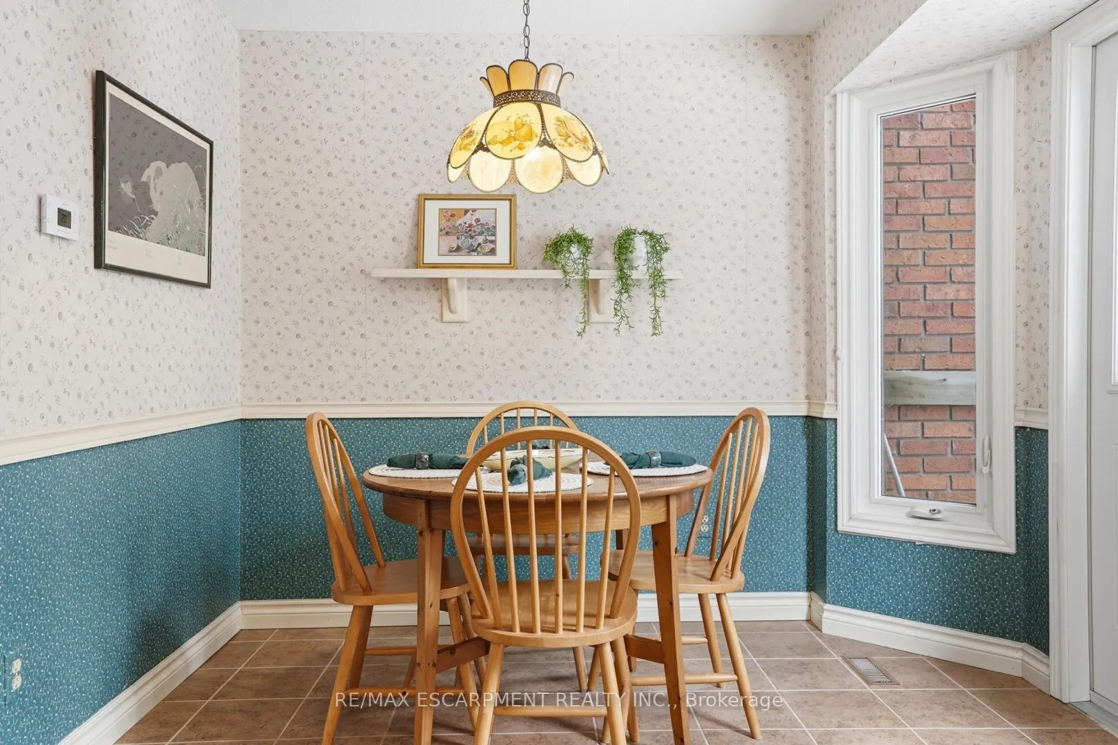 Photo 21 of Unit 24, 30 Osler Drive, Hamilton, Dundas — HOMEH