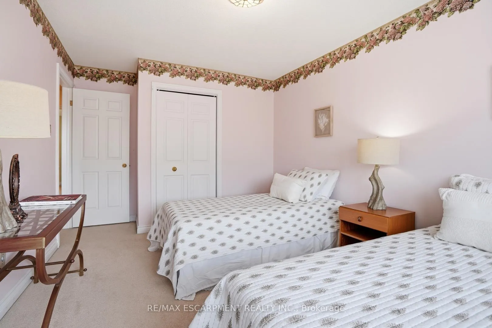 Photo 27 of Unit 24, 30 Osler Drive, Hamilton, Dundas — HOMEH