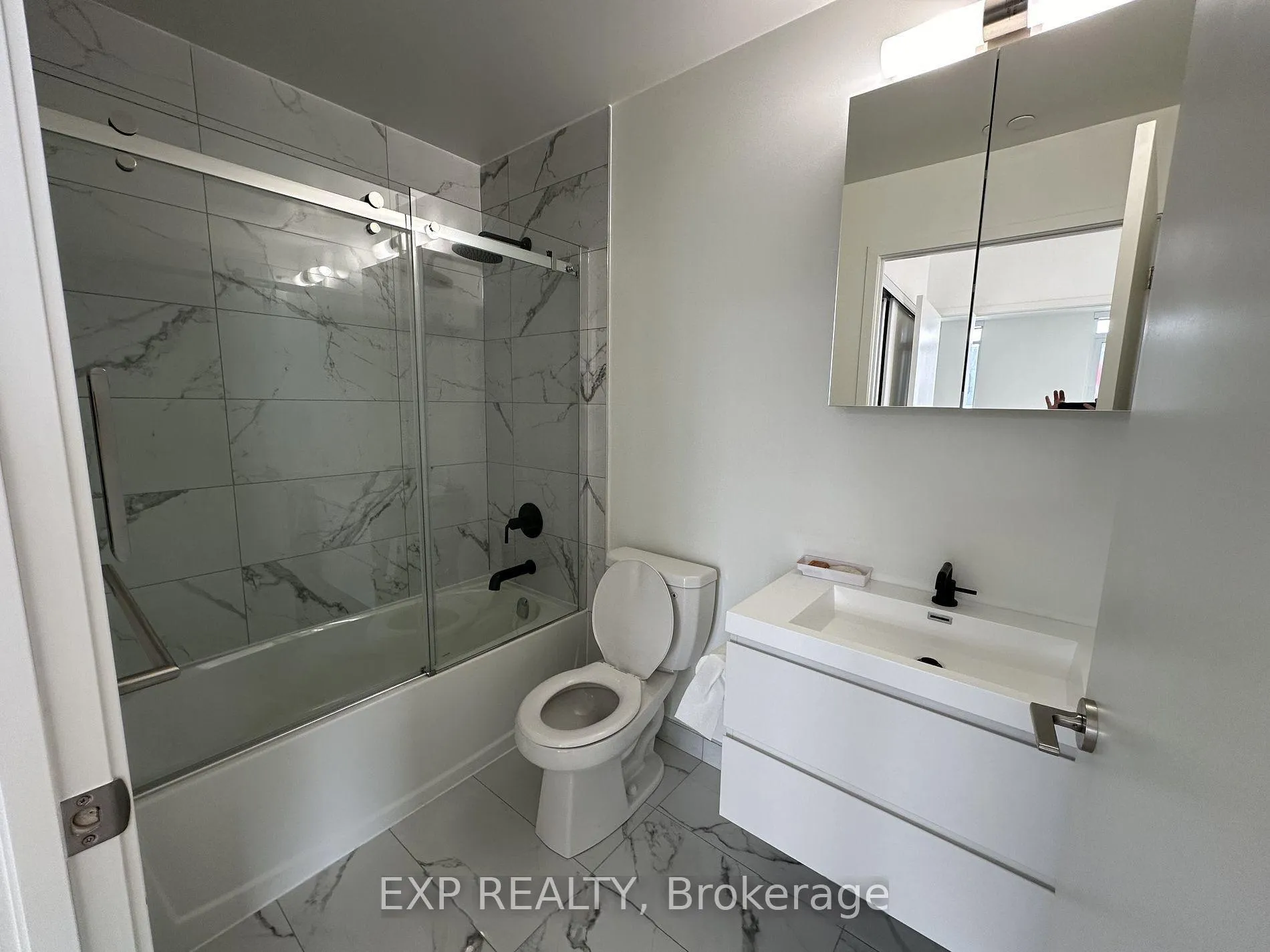 Photo 11 of Unit 1011, 8119 Birchmount Road, Markham, Unionville — HOMEH