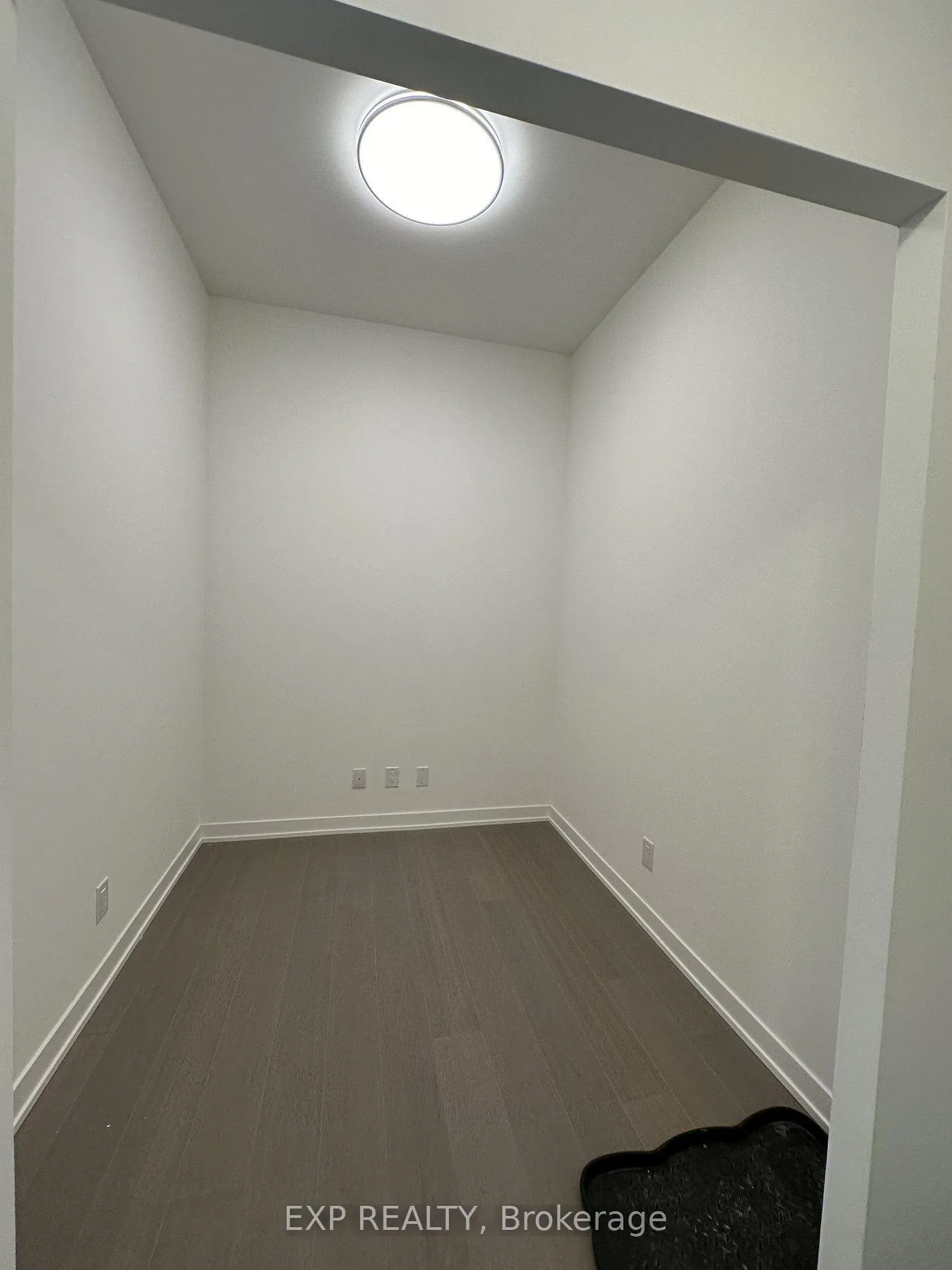 Photo 14 of Unit 1011, 8119 Birchmount Road, Markham, Unionville — HOMEH