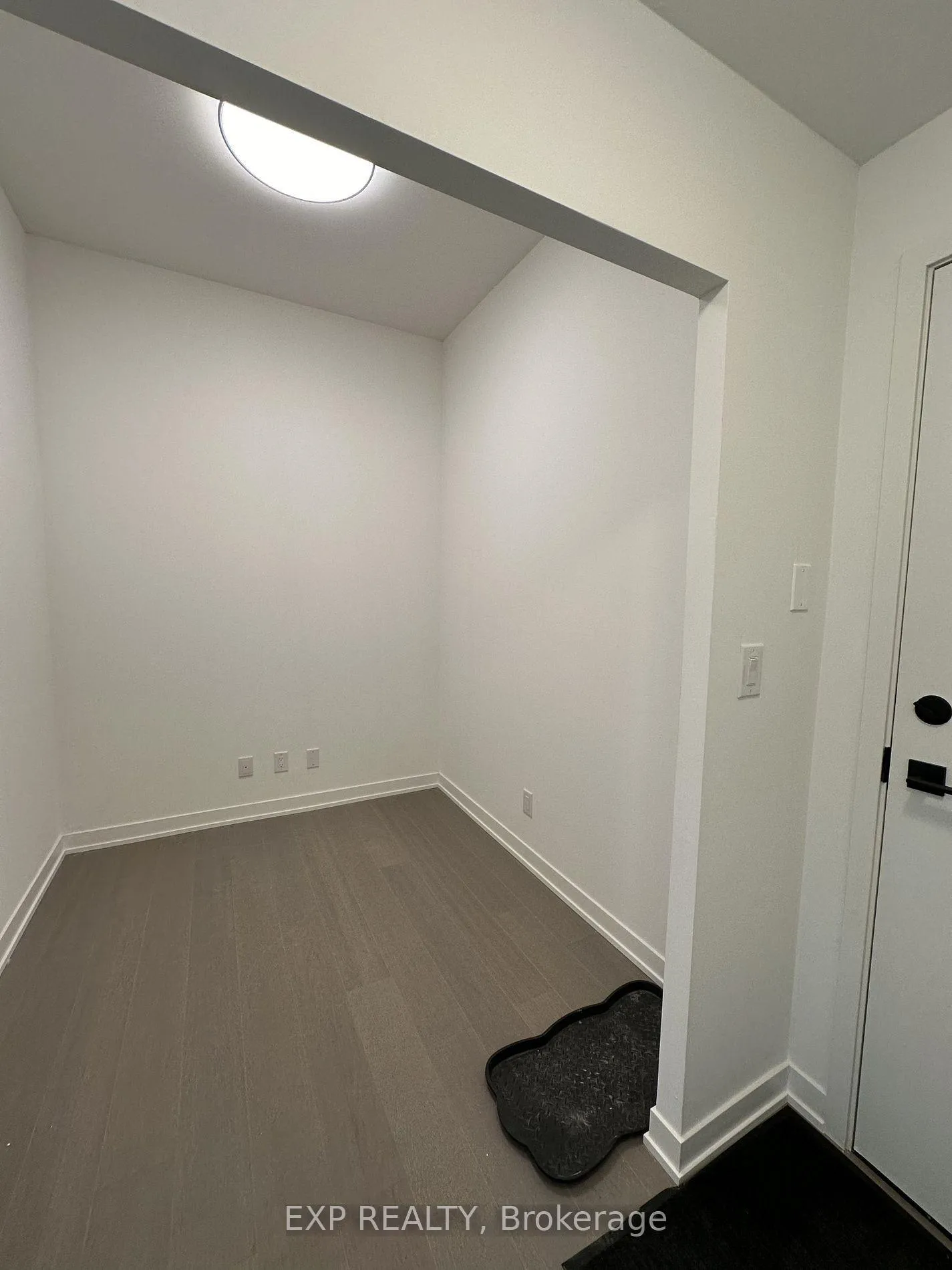 Photo 16 of Unit 1011, 8119 Birchmount Road, Markham, Unionville — HOMEH