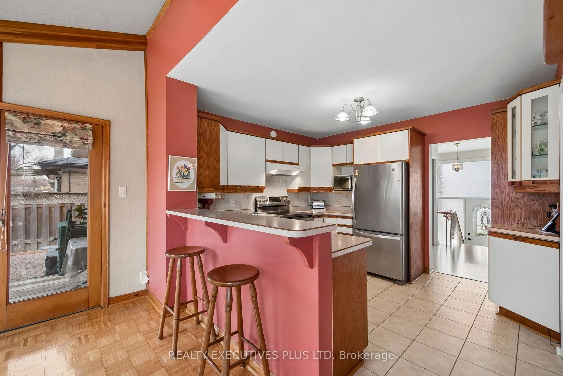 Photo 11 of 42 Bankfield Drive, Etobicoke, Thistletown-Beaumonde Heights — HOMEH