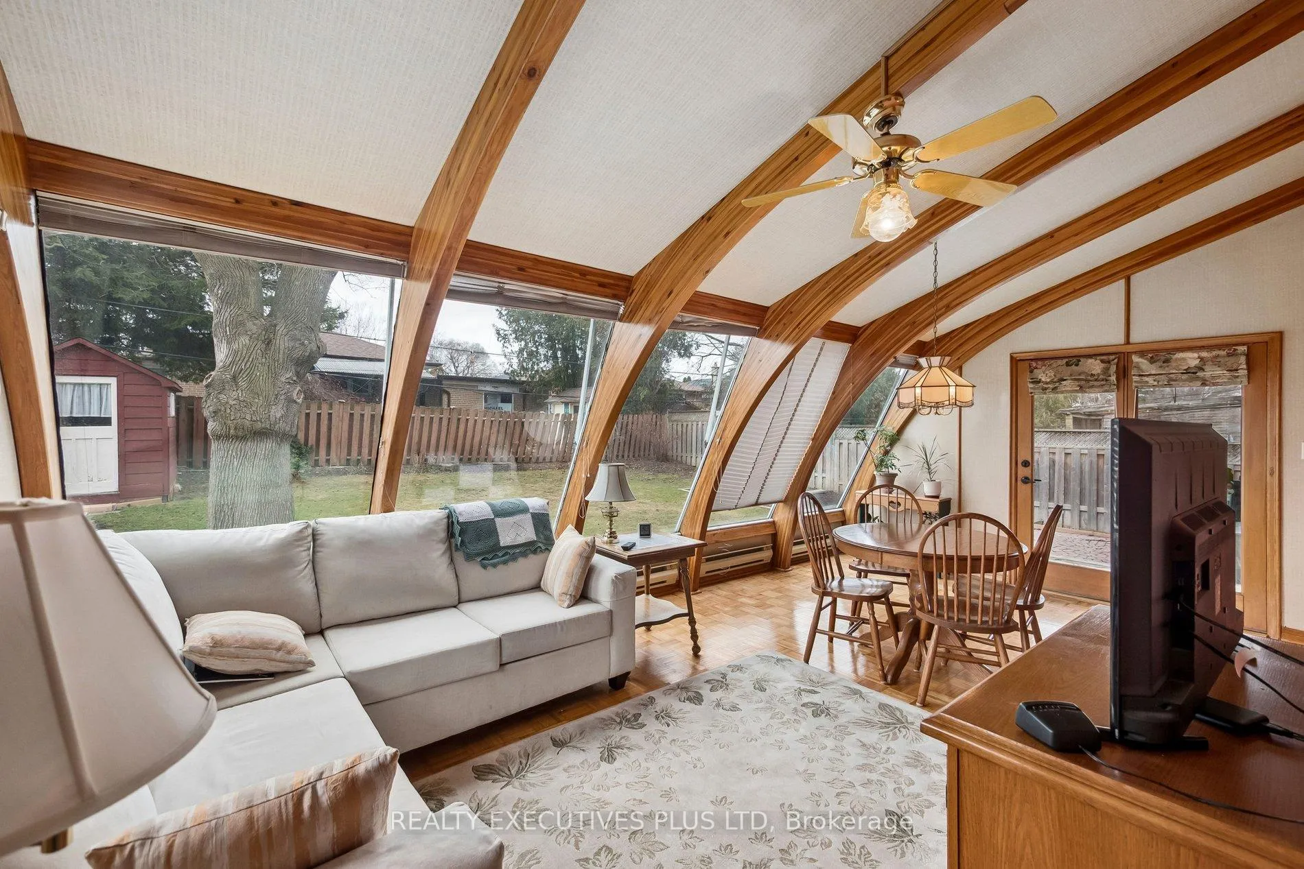 Photo 14 of 42 Bankfield Drive, Etobicoke, Thistletown-Beaumonde Heights — HOMEH