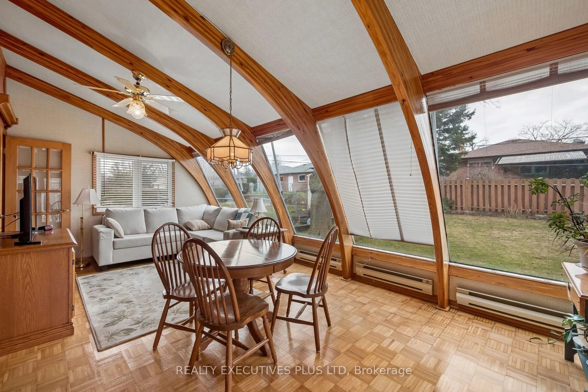 Photo 15 of 42 Bankfield Drive, Etobicoke, Thistletown-Beaumonde Heights — HOMEH