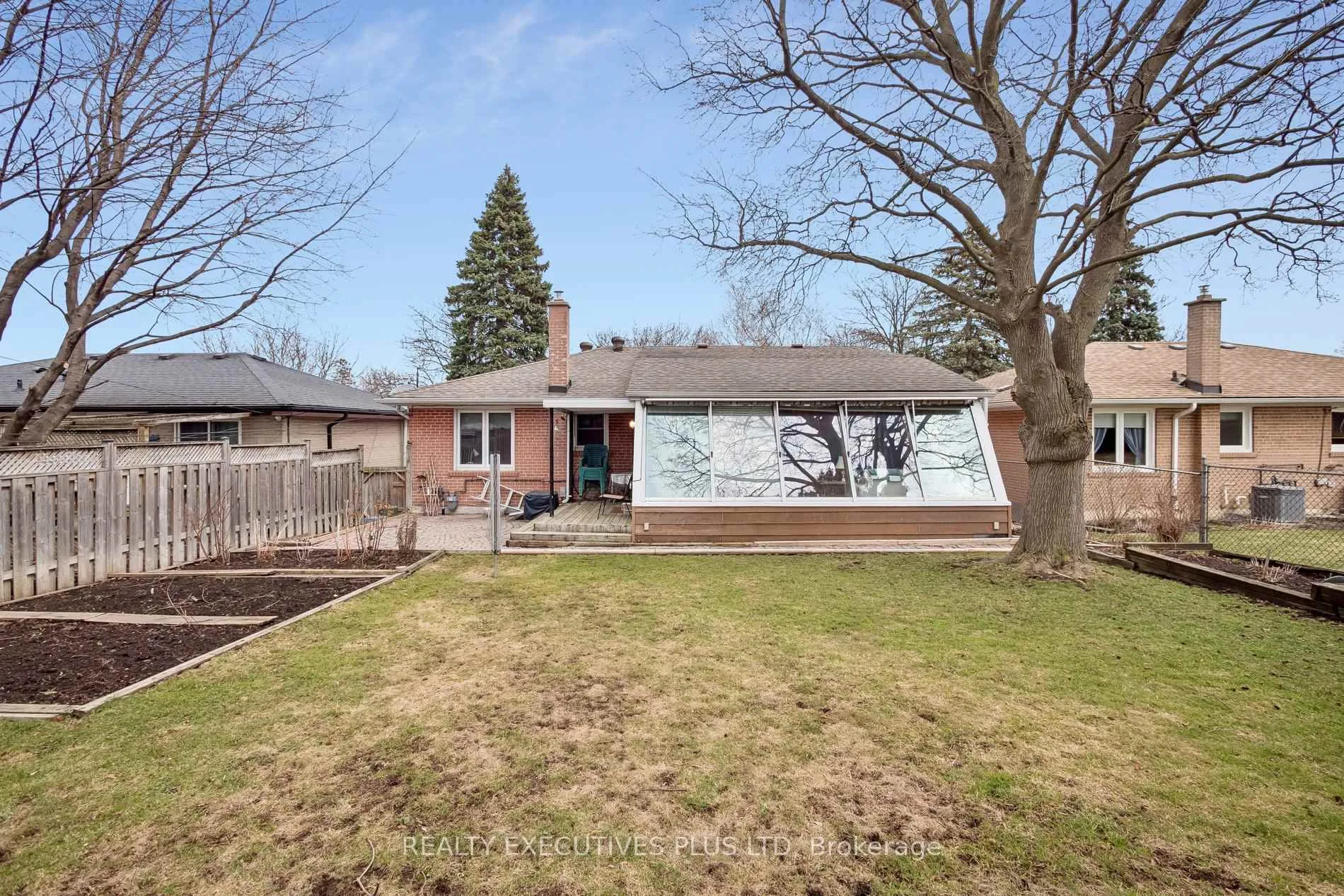 Photo 35 of 42 Bankfield Drive, Etobicoke, Thistletown-Beaumonde Heights — HOMEH