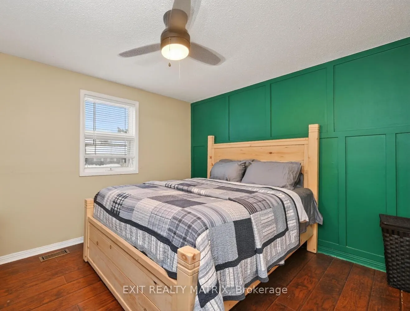 Photo 32 of 19 Mclennan Way, Ottawa, Kanata - Katimavik — HOMEH
