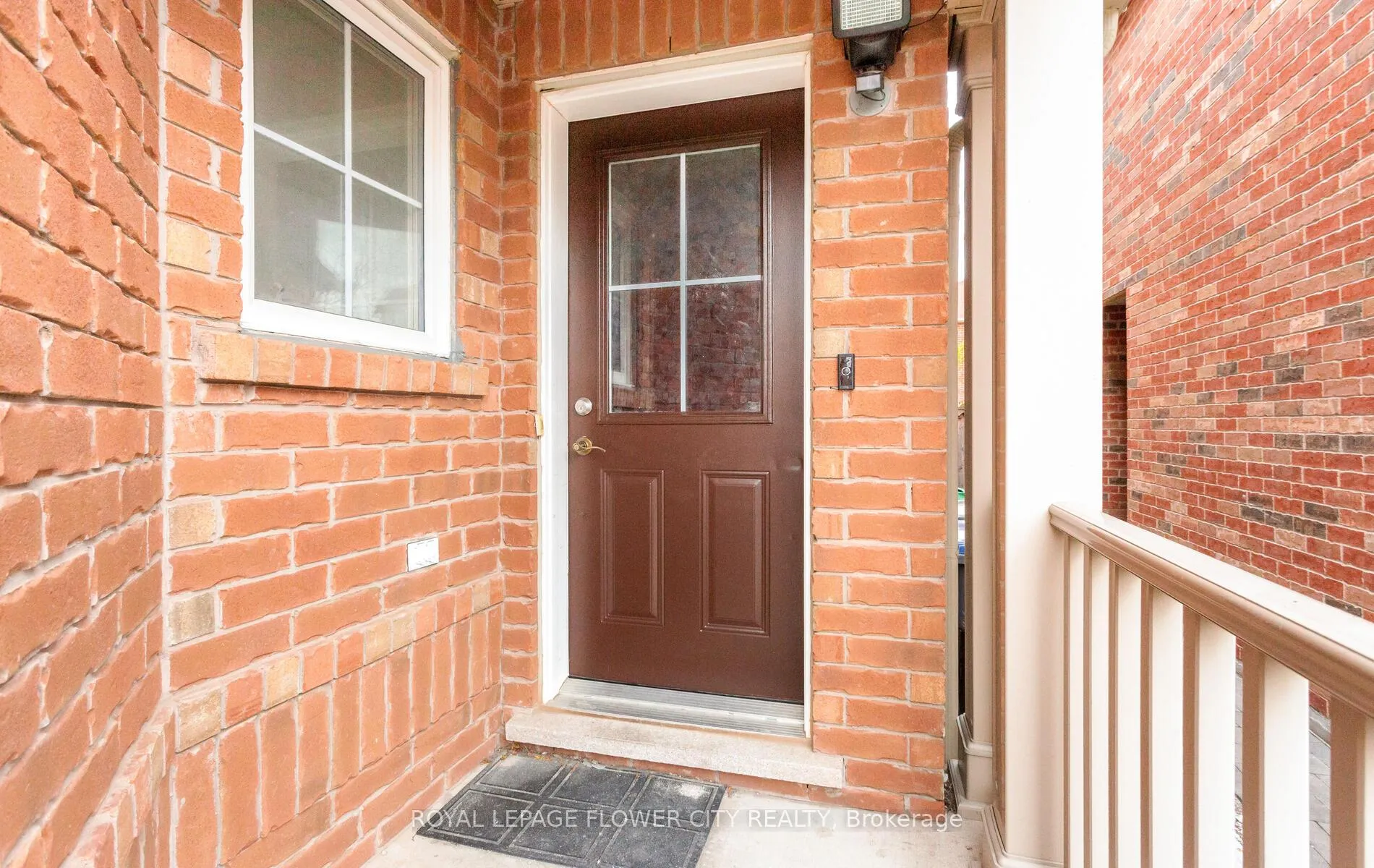 Photo 2 of 47 Haverty Trail, Brampton, Northwest Brampton — HOMEH